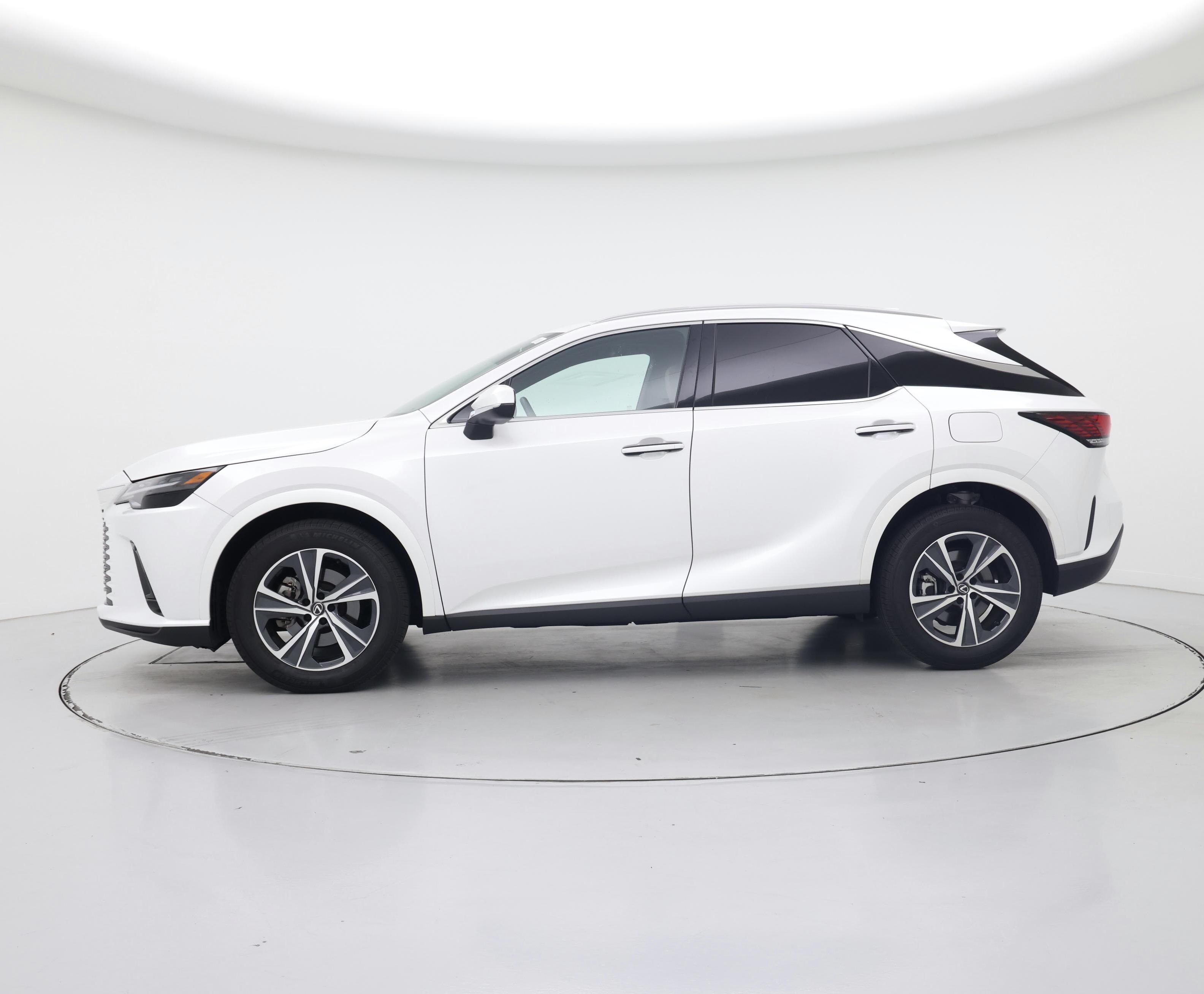 Thumbnail: 2025 Lexus RX - 3