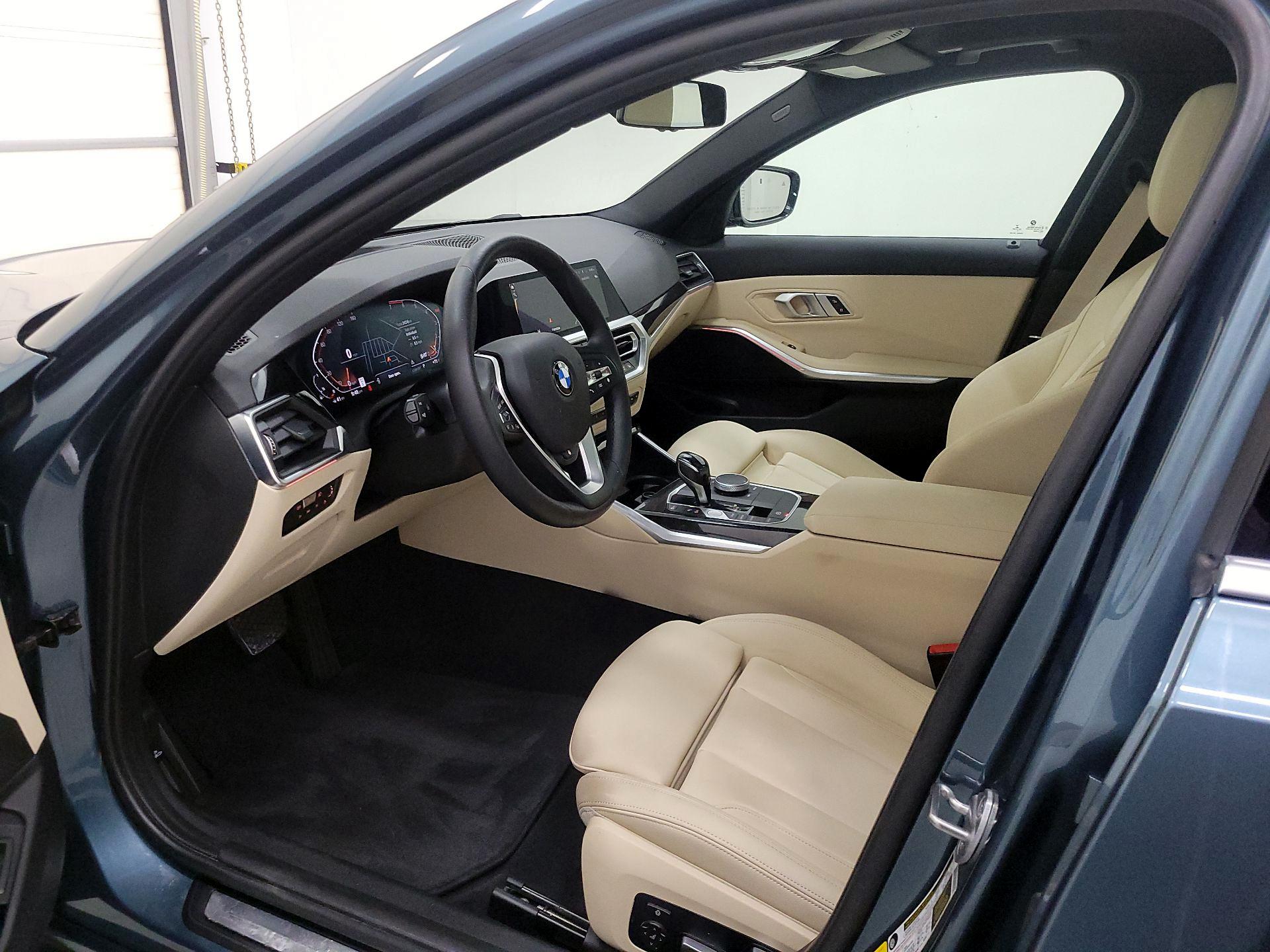 Thumbnail: 2021 BMW 3 Series - 11