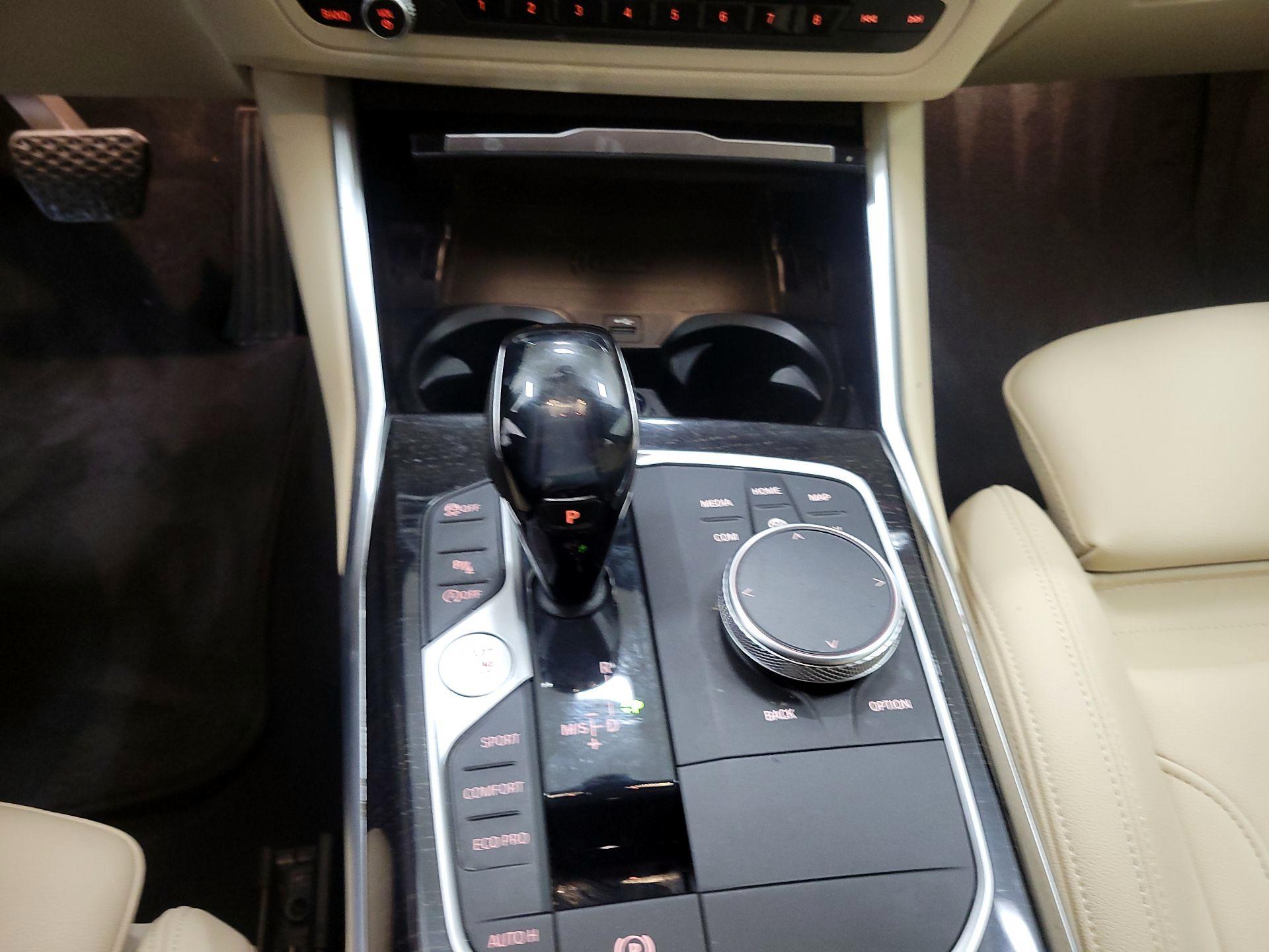 Thumbnail: 2021 BMW 3 Series - 18