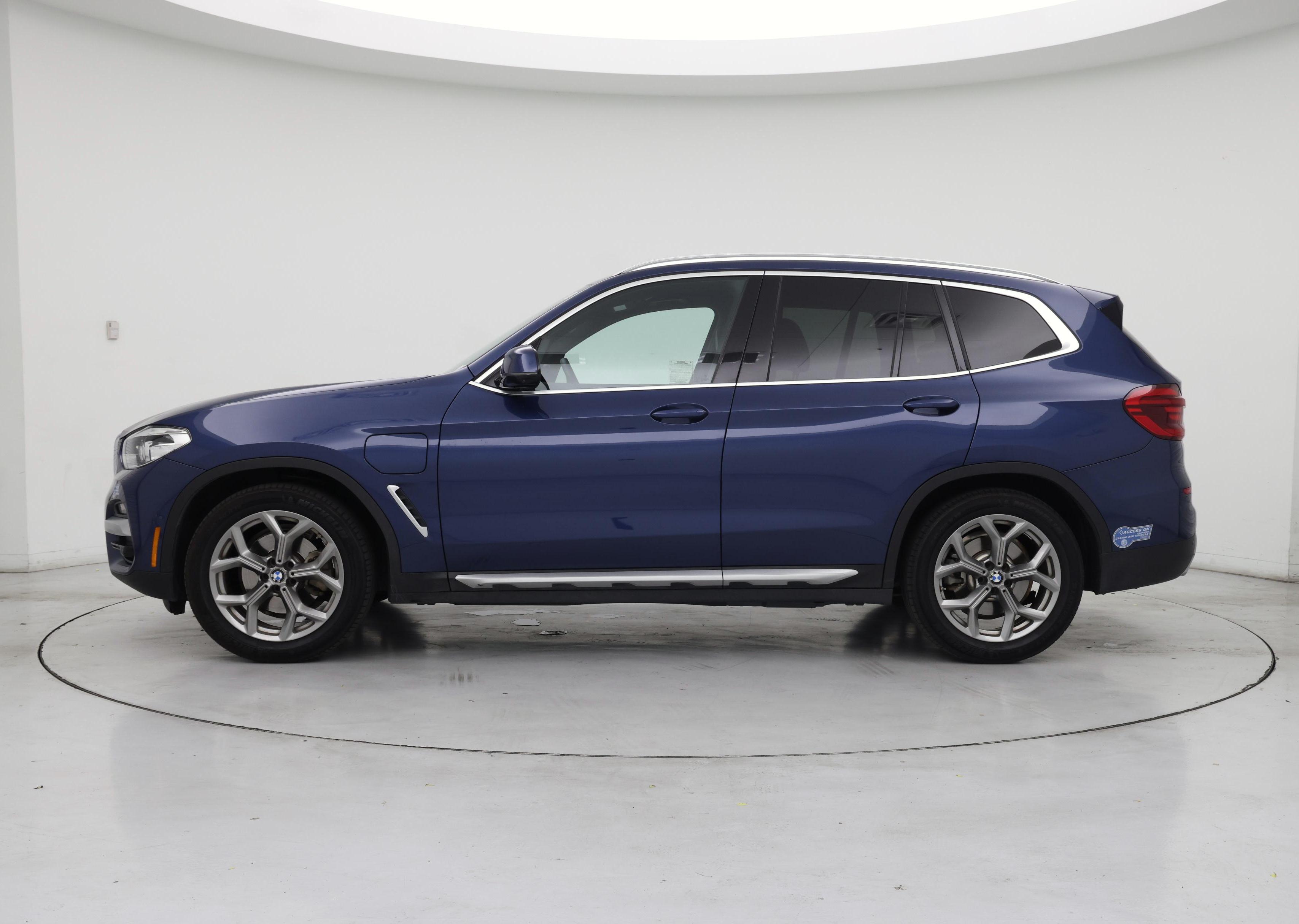Thumbnail: 2021 BMW X3 - 3