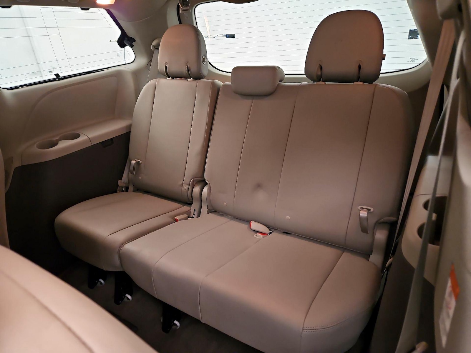 2015 Toyota Sienna XLE Premium - Photo 23