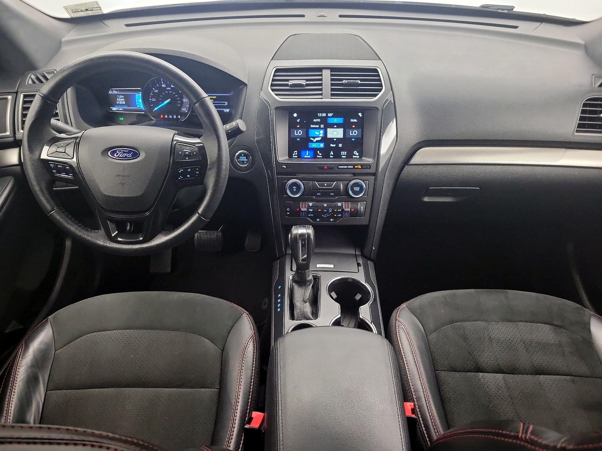 Thumbnail: 2018 Ford Explorer - 9