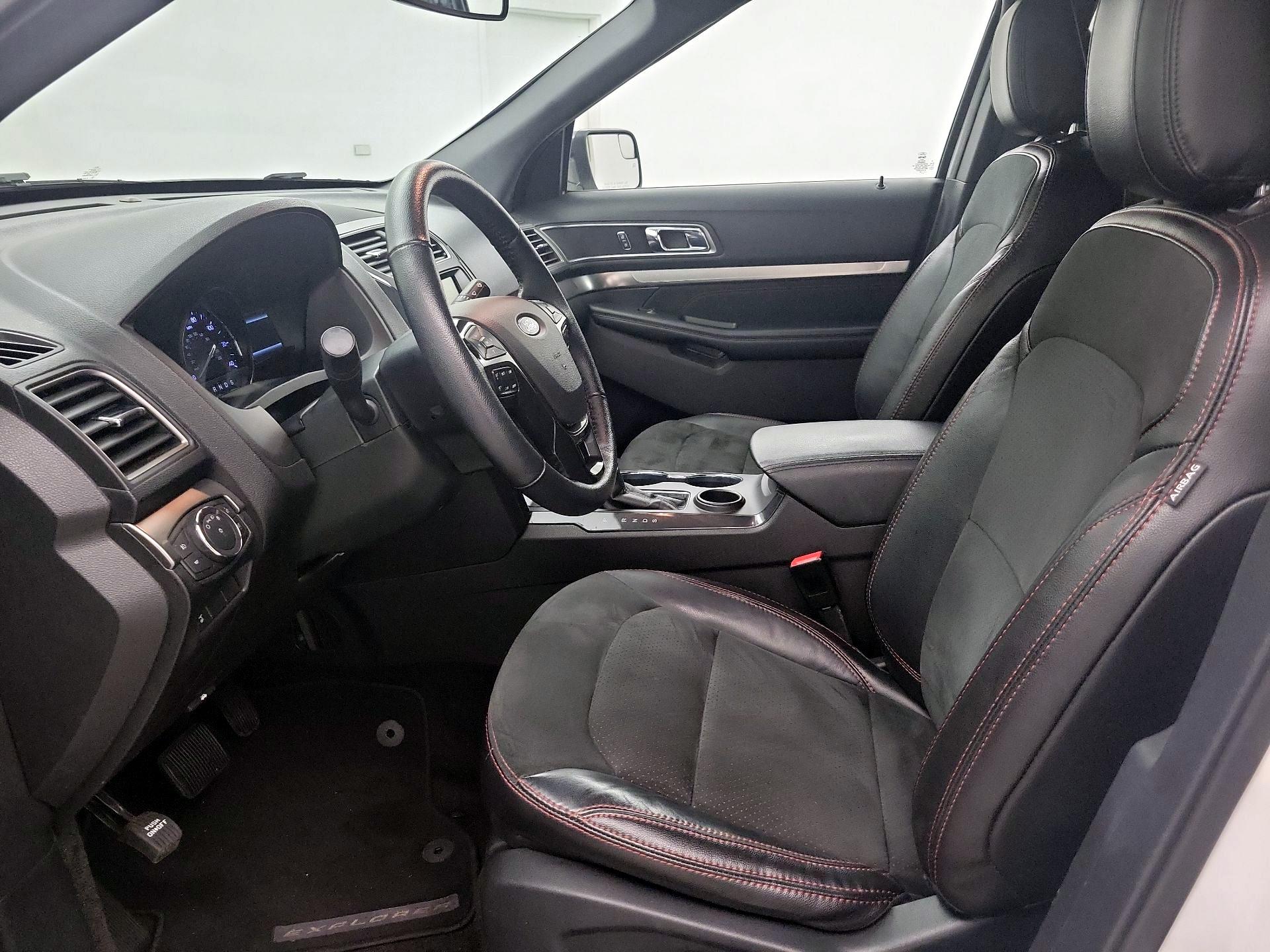 Thumbnail: 2018 Ford Explorer - 11