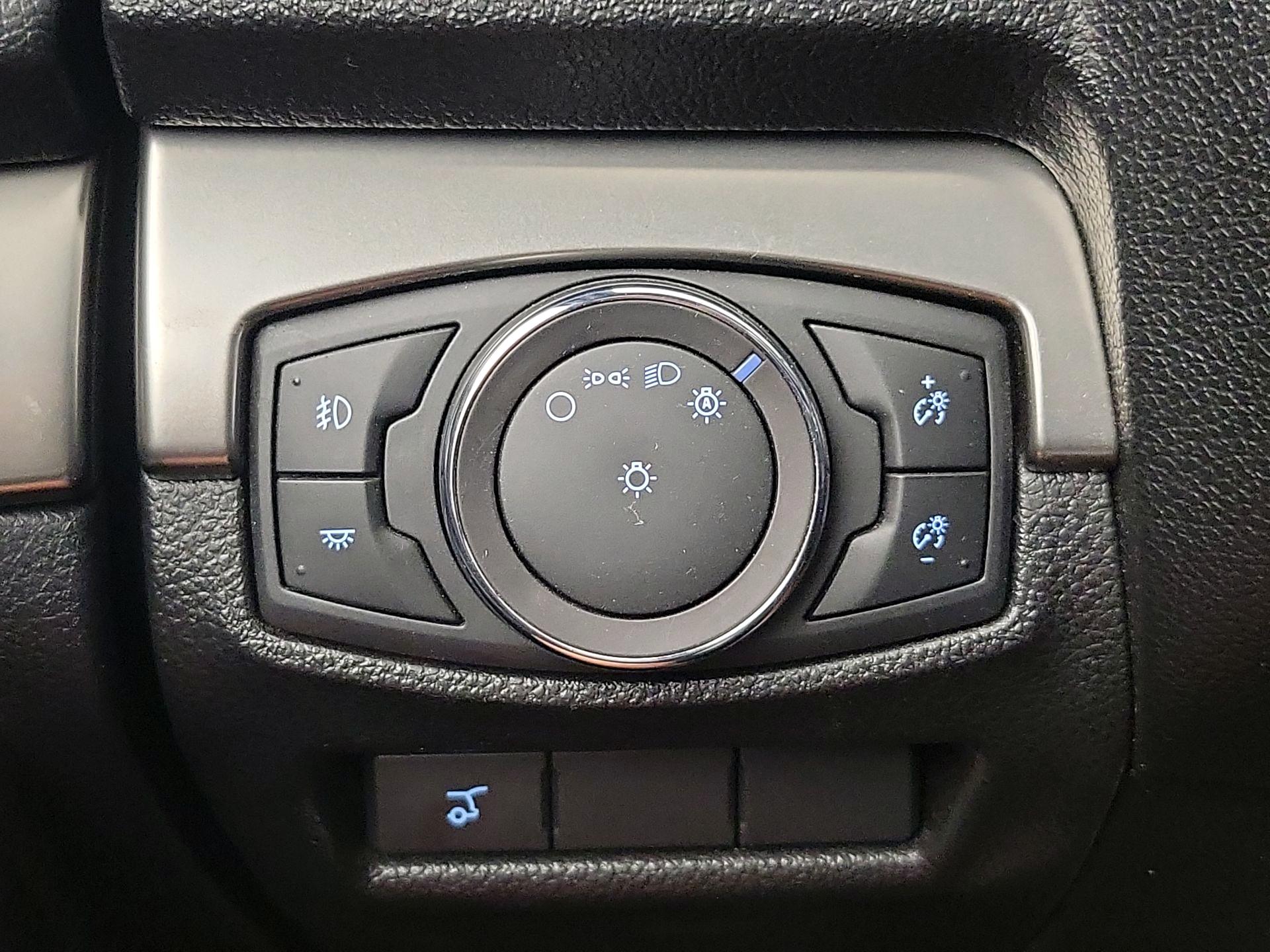 Thumbnail: 2018 Ford Explorer - 13