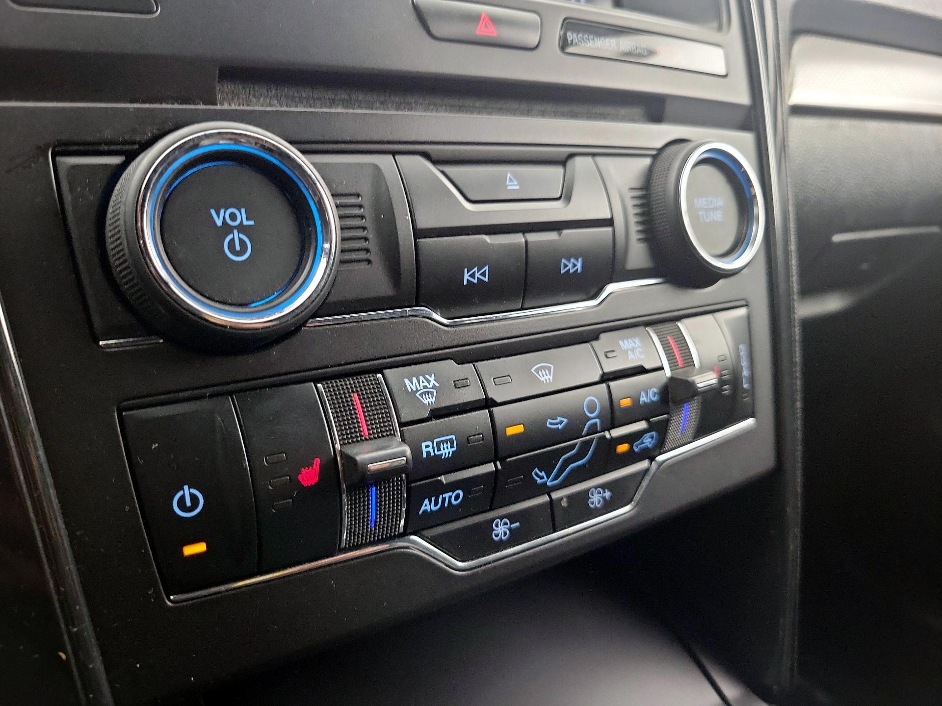 Thumbnail: 2018 Ford Explorer - 17