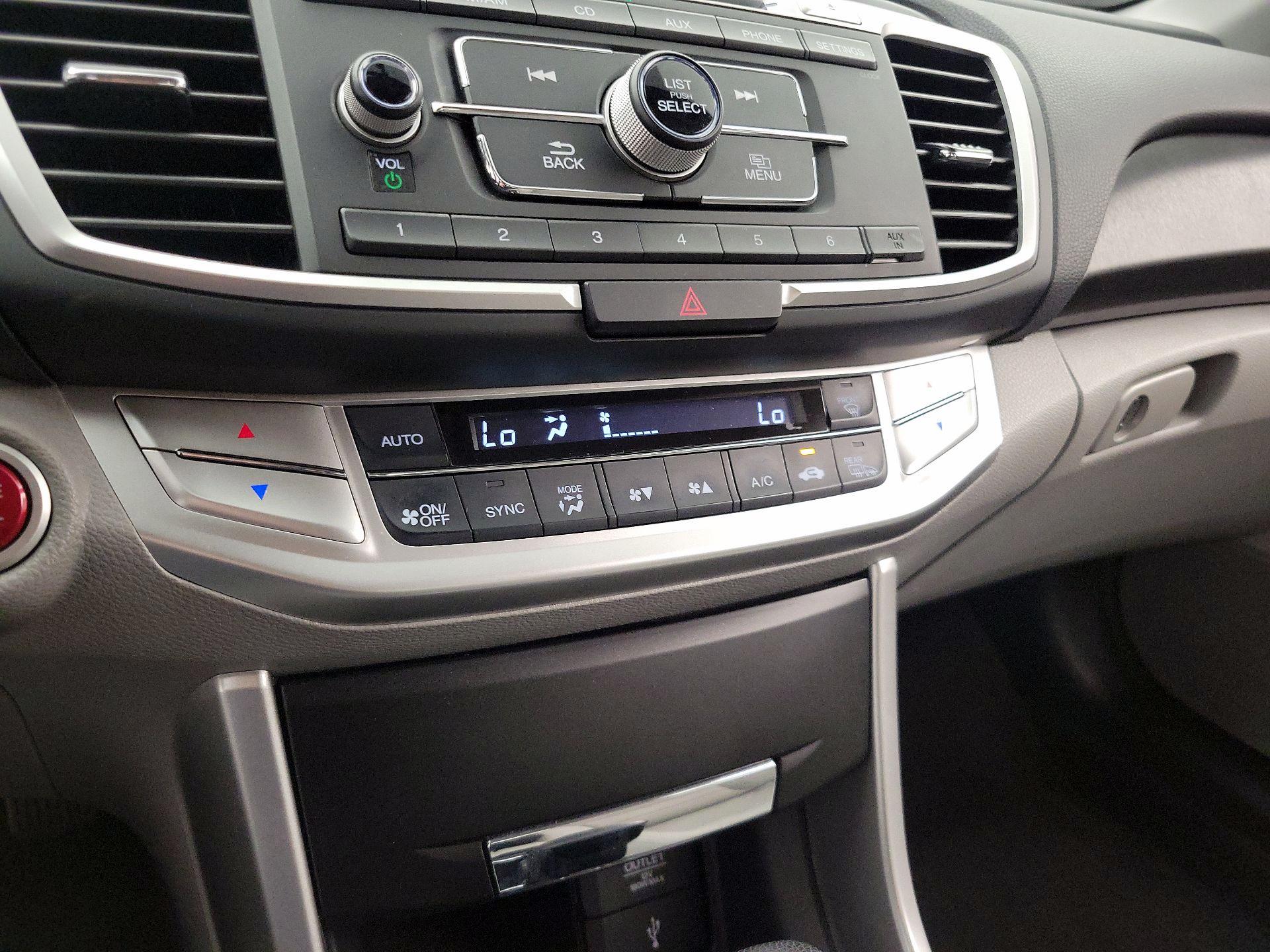 Thumbnail: 2014 Honda Accord - 16