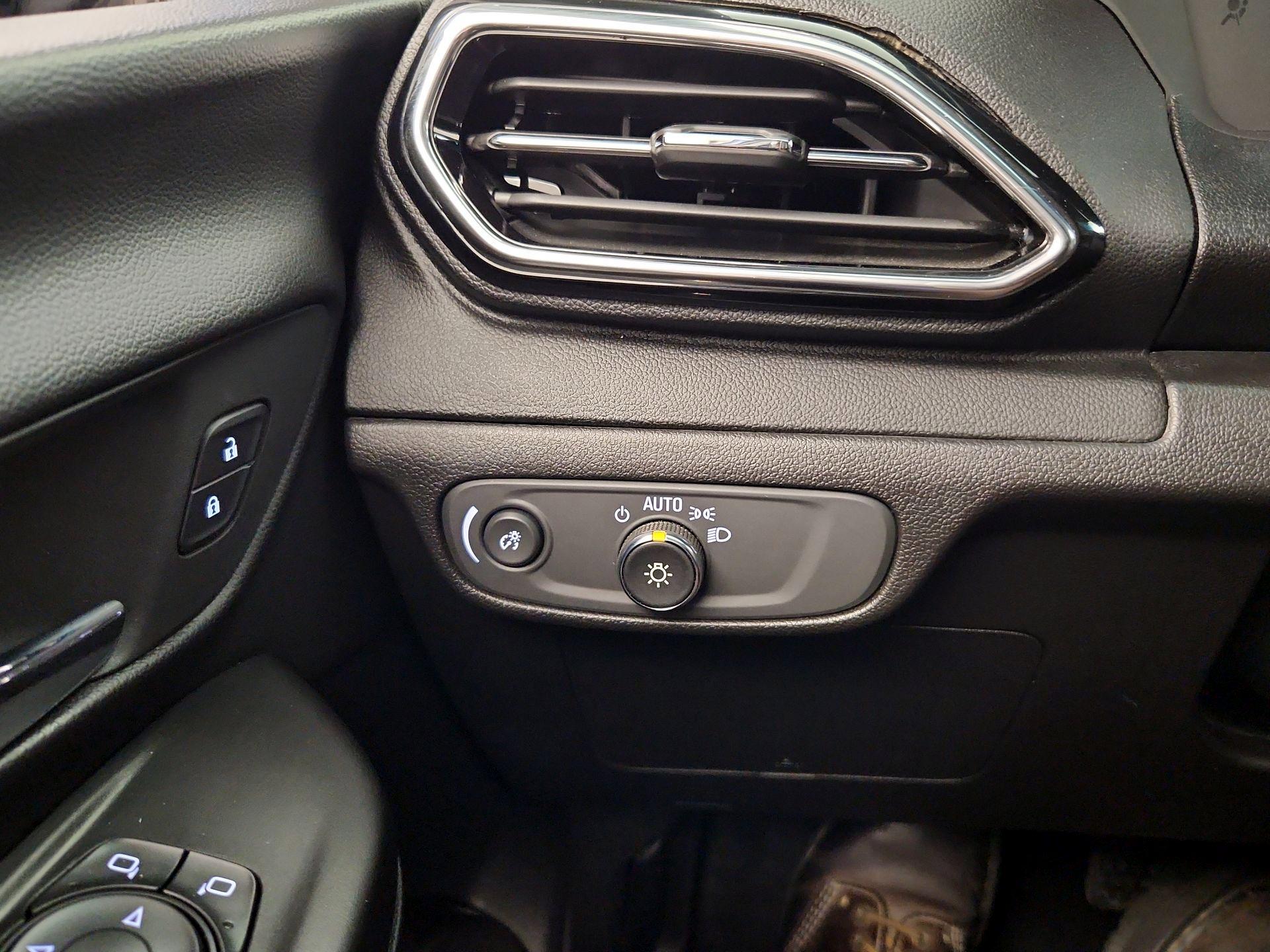 Thumbnail: 2023 Chevrolet Bolt EV - 13