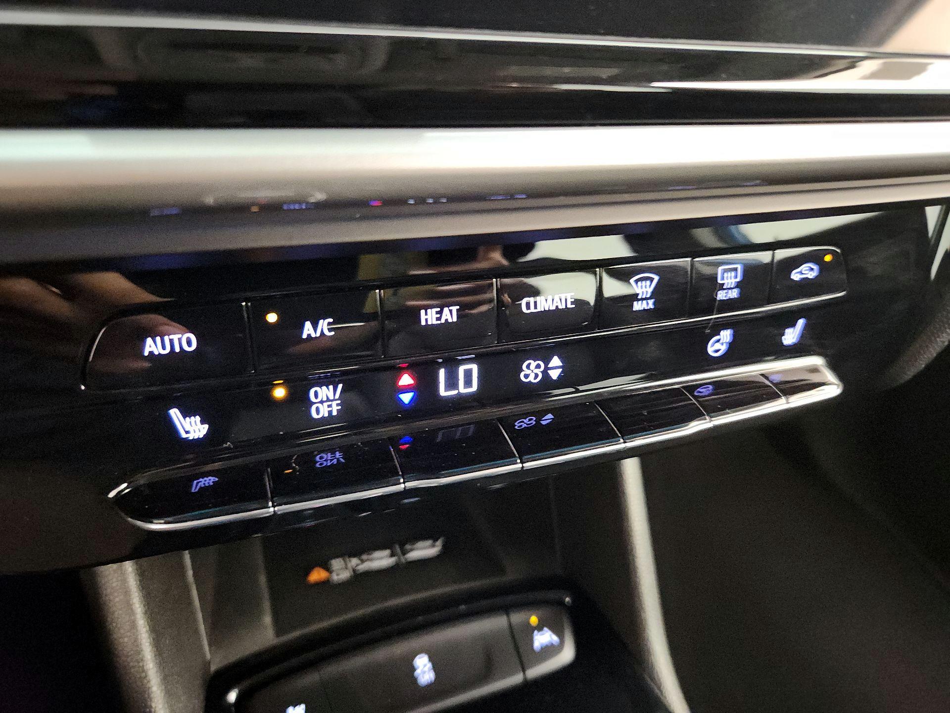 Thumbnail: 2023 Chevrolet Bolt EV - 16