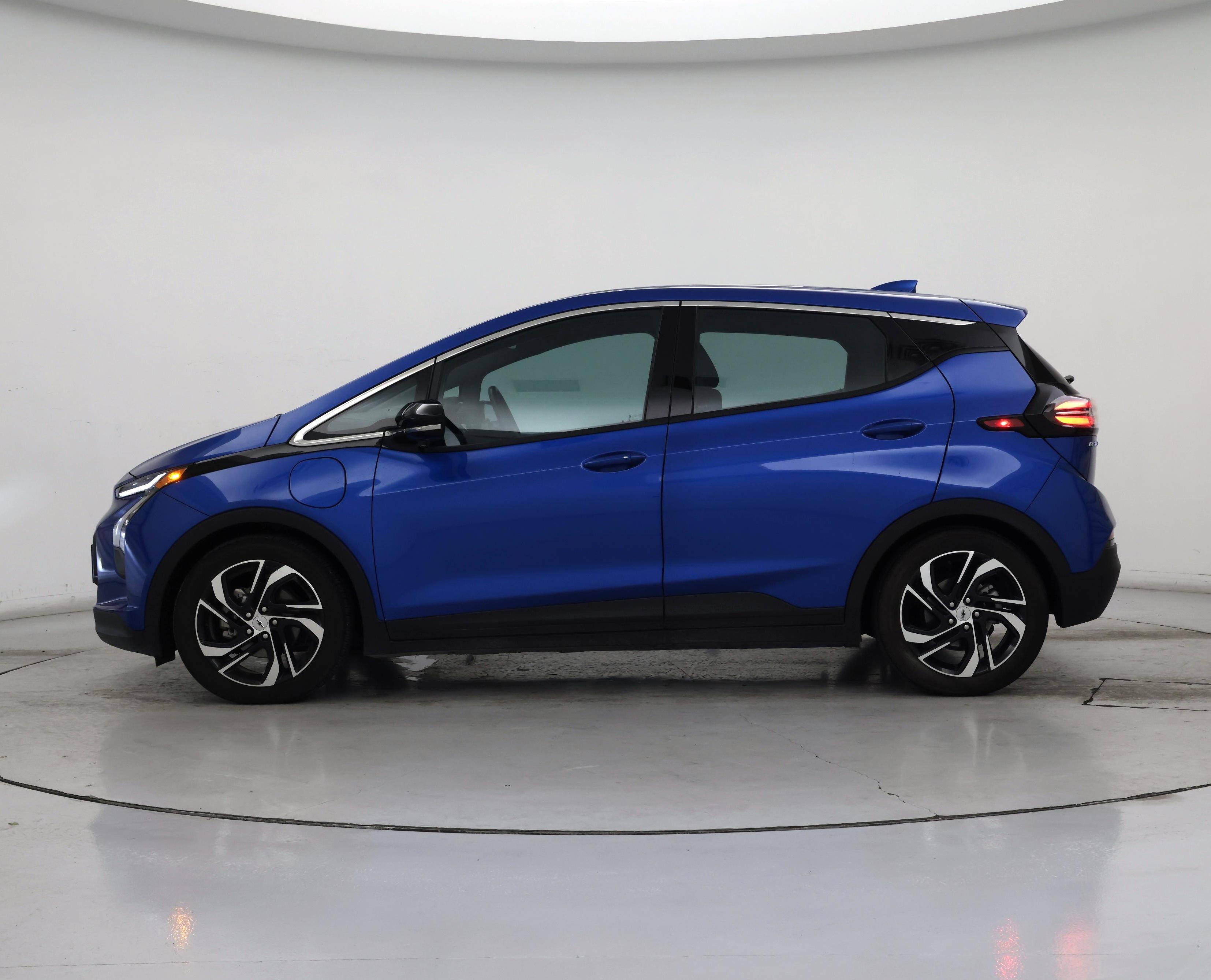 Thumbnail: 2023 Chevrolet Bolt EV - 3