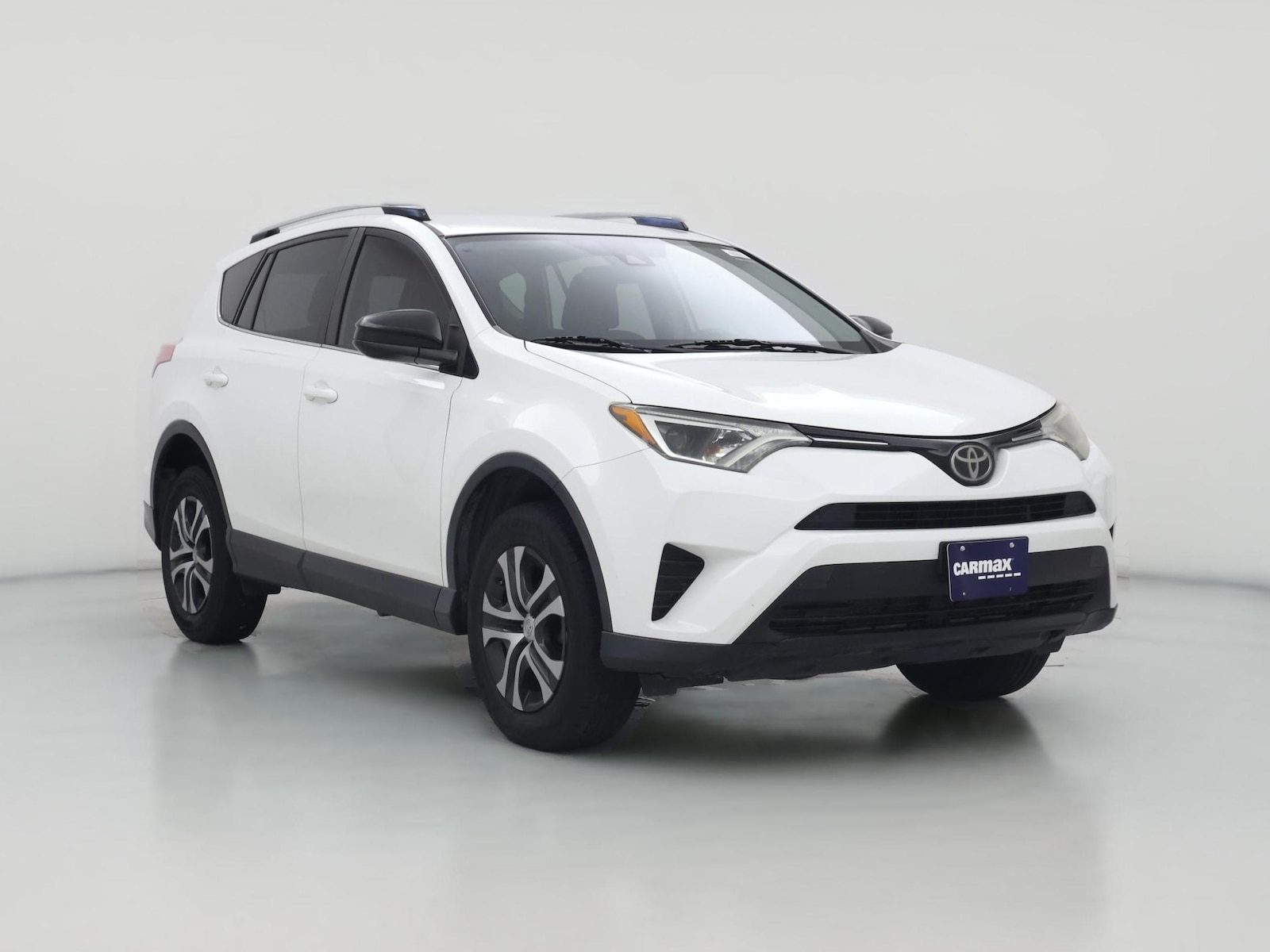 2017 Toyota RAV4 LE - Photo 1