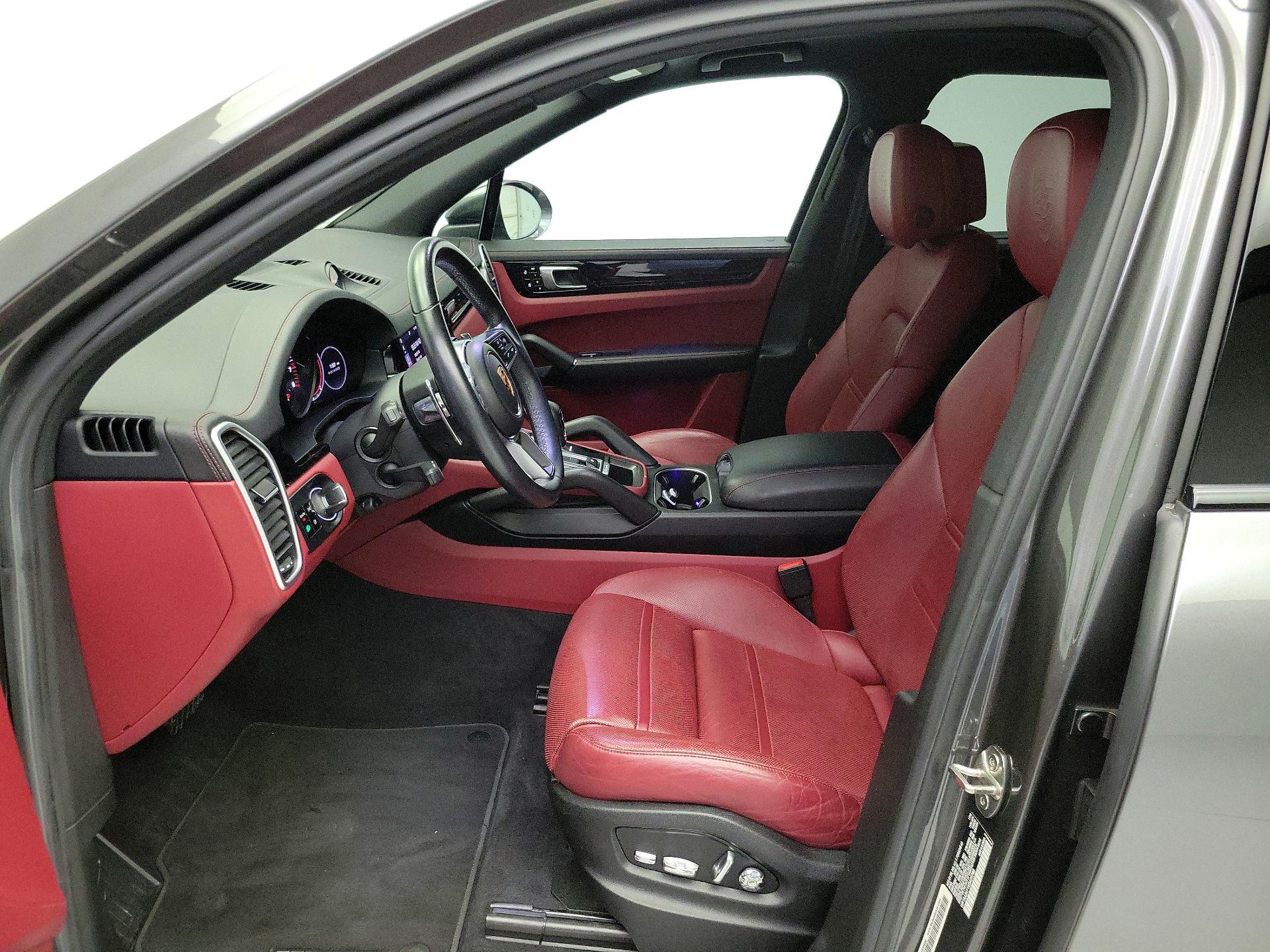 Thumbnail: 2019 Porsche Cayenne - 11