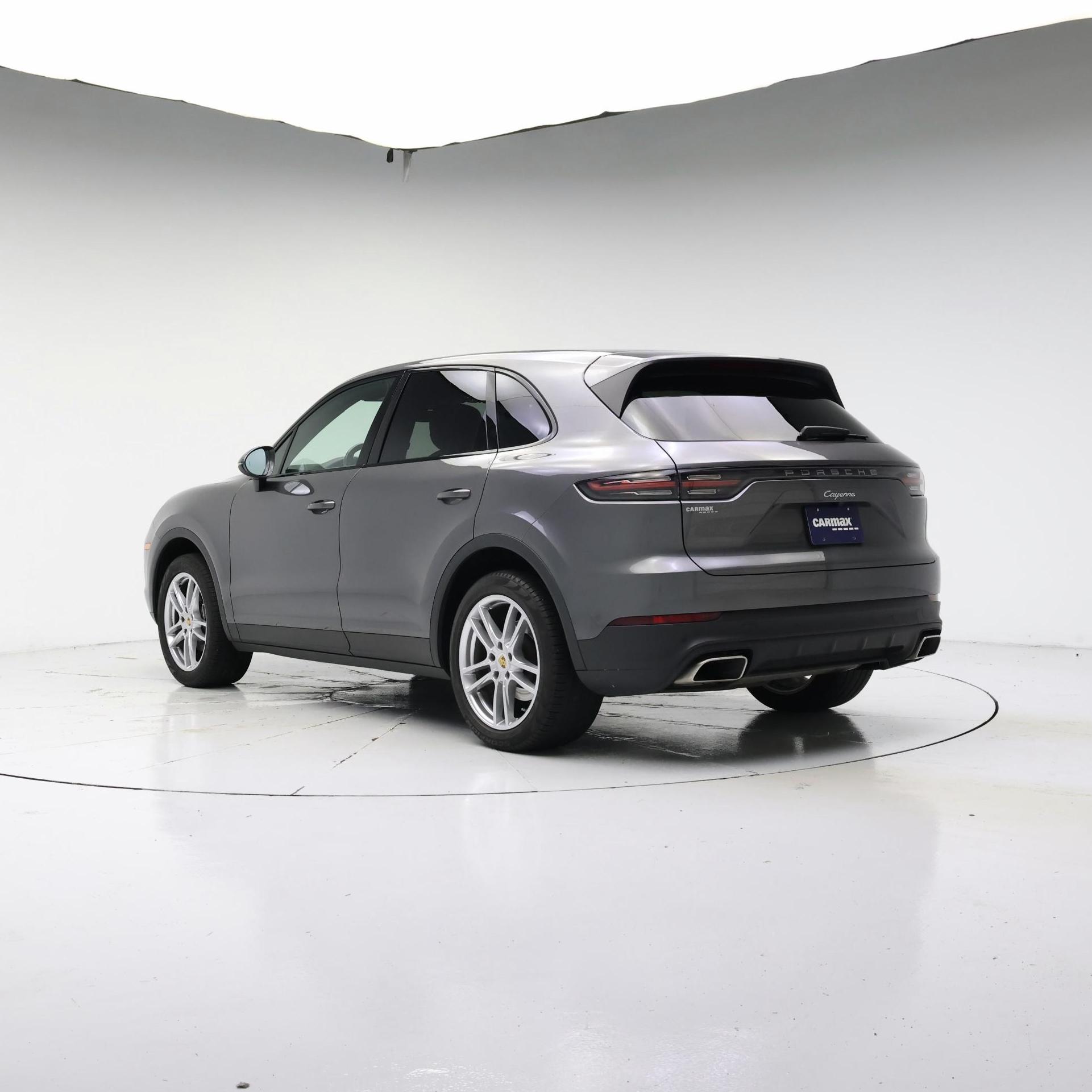 Thumbnail: 2019 Porsche Cayenne - 2