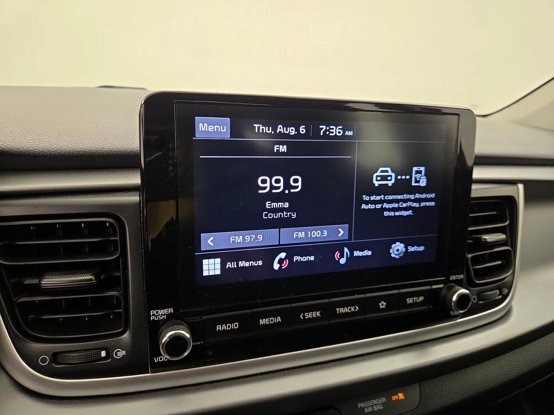 Thumbnail: 2022 Kia Rio5 - 16