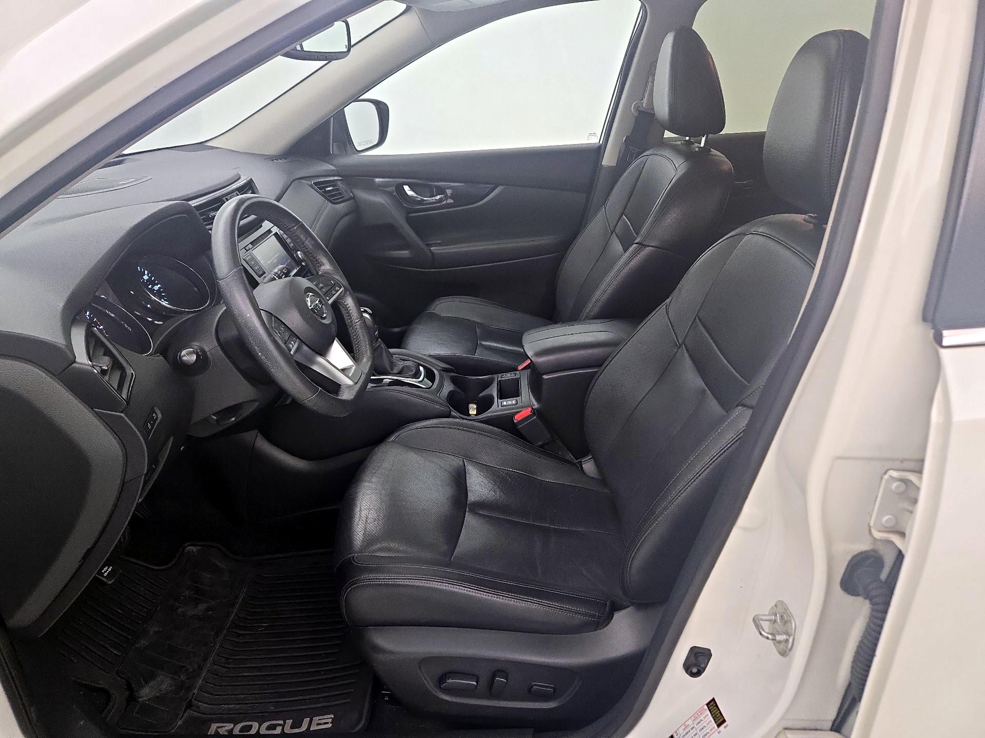 Thumbnail: 2018 Nissan Rogue - 11