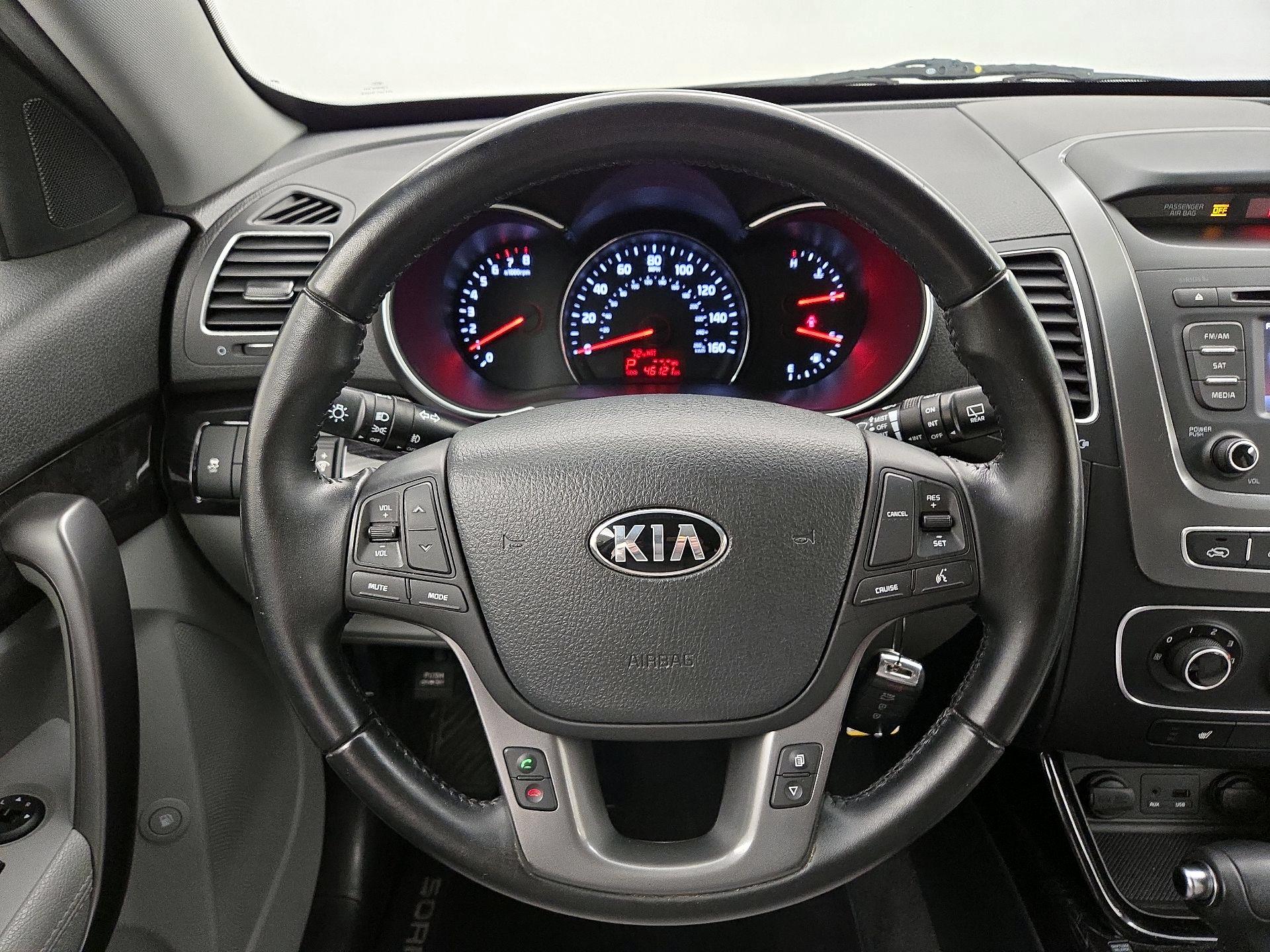 Thumbnail: 2015 Kia Sorento - 10