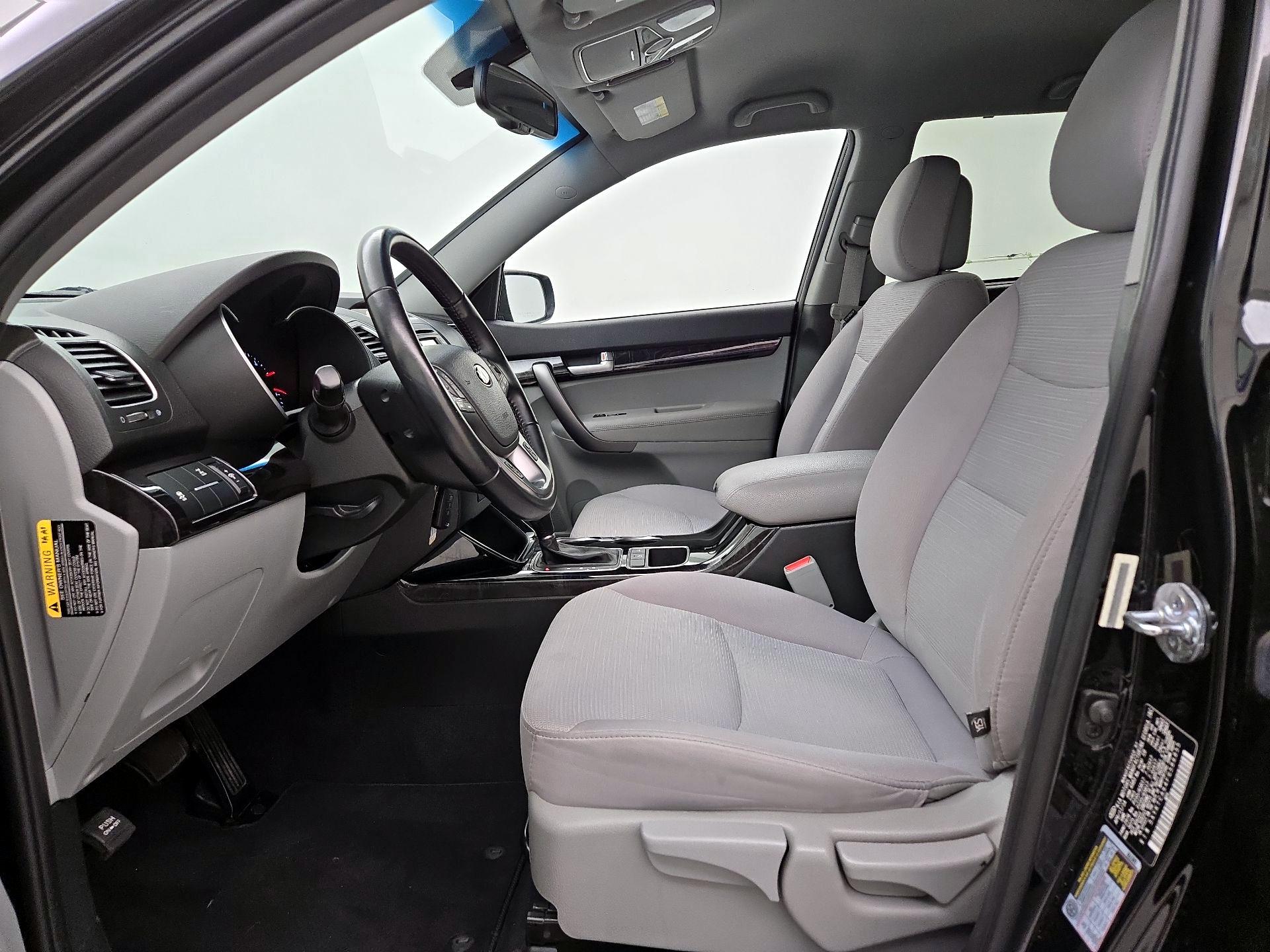 Thumbnail: 2015 Kia Sorento - 11