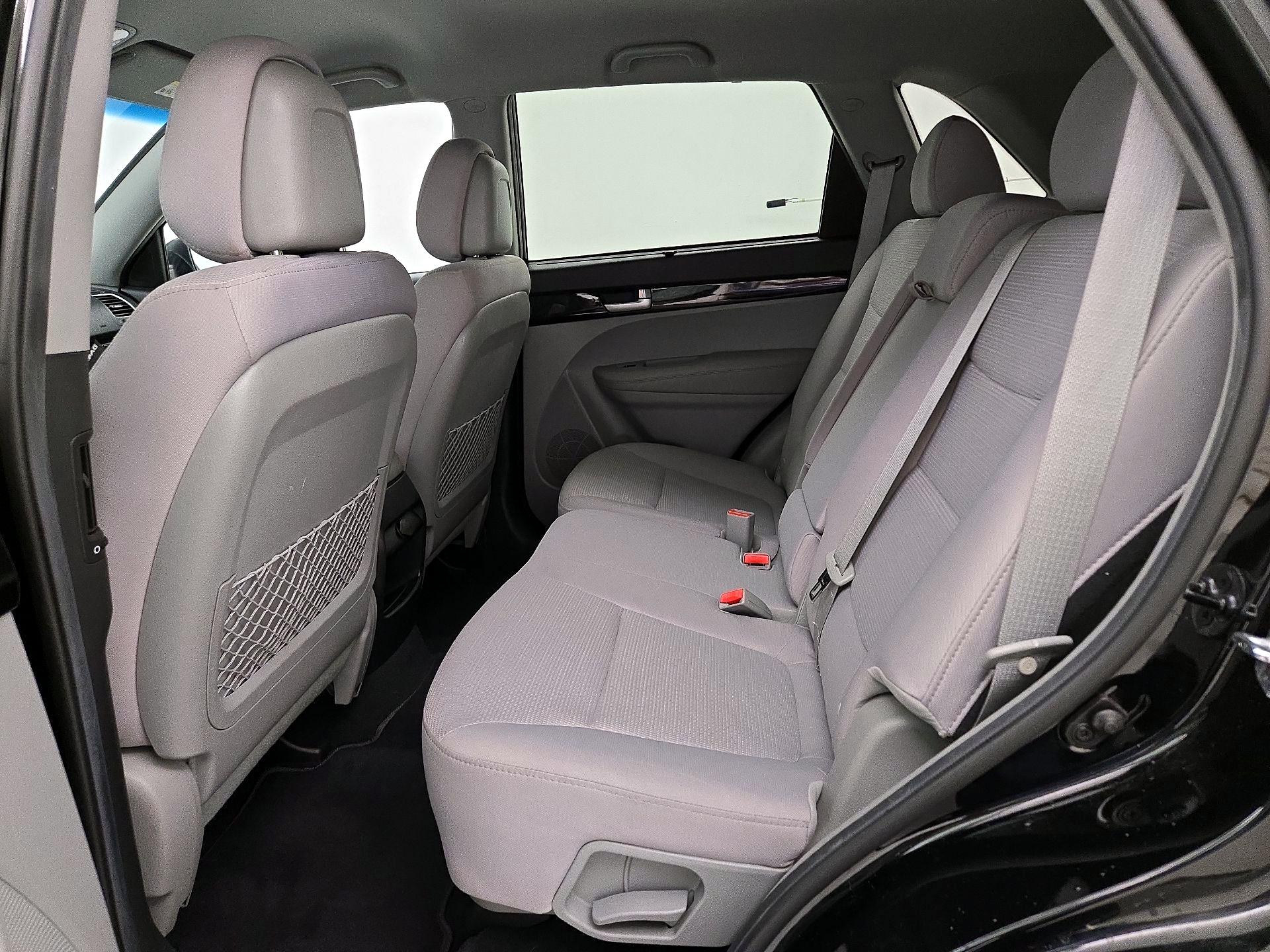 Thumbnail: 2015 Kia Sorento - 19