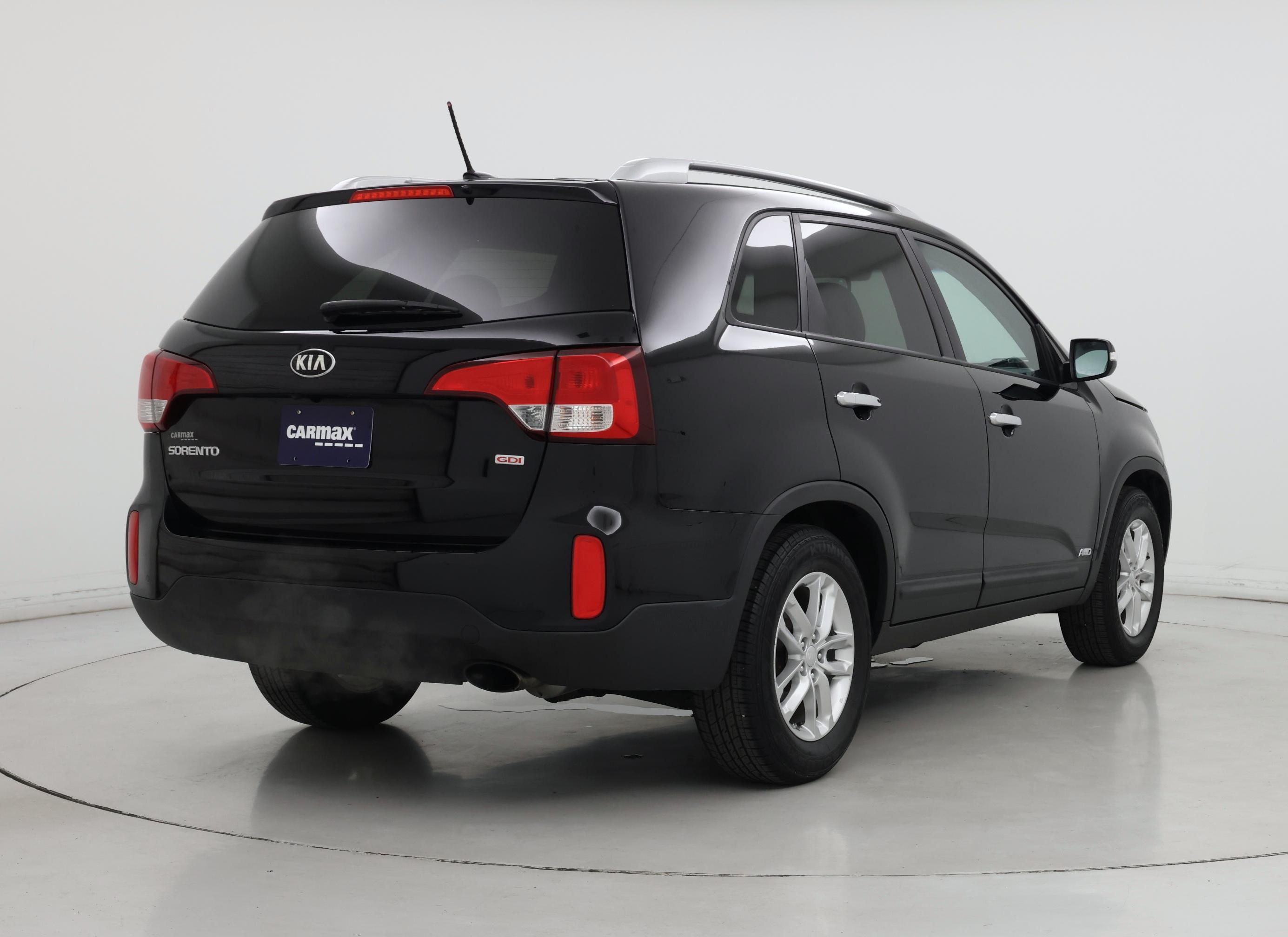 Thumbnail: 2015 Kia Sorento - 8