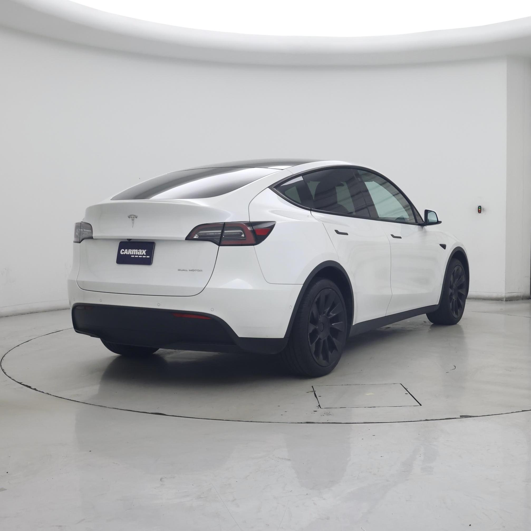 Thumbnail: 2020 Tesla Model Y - 8
