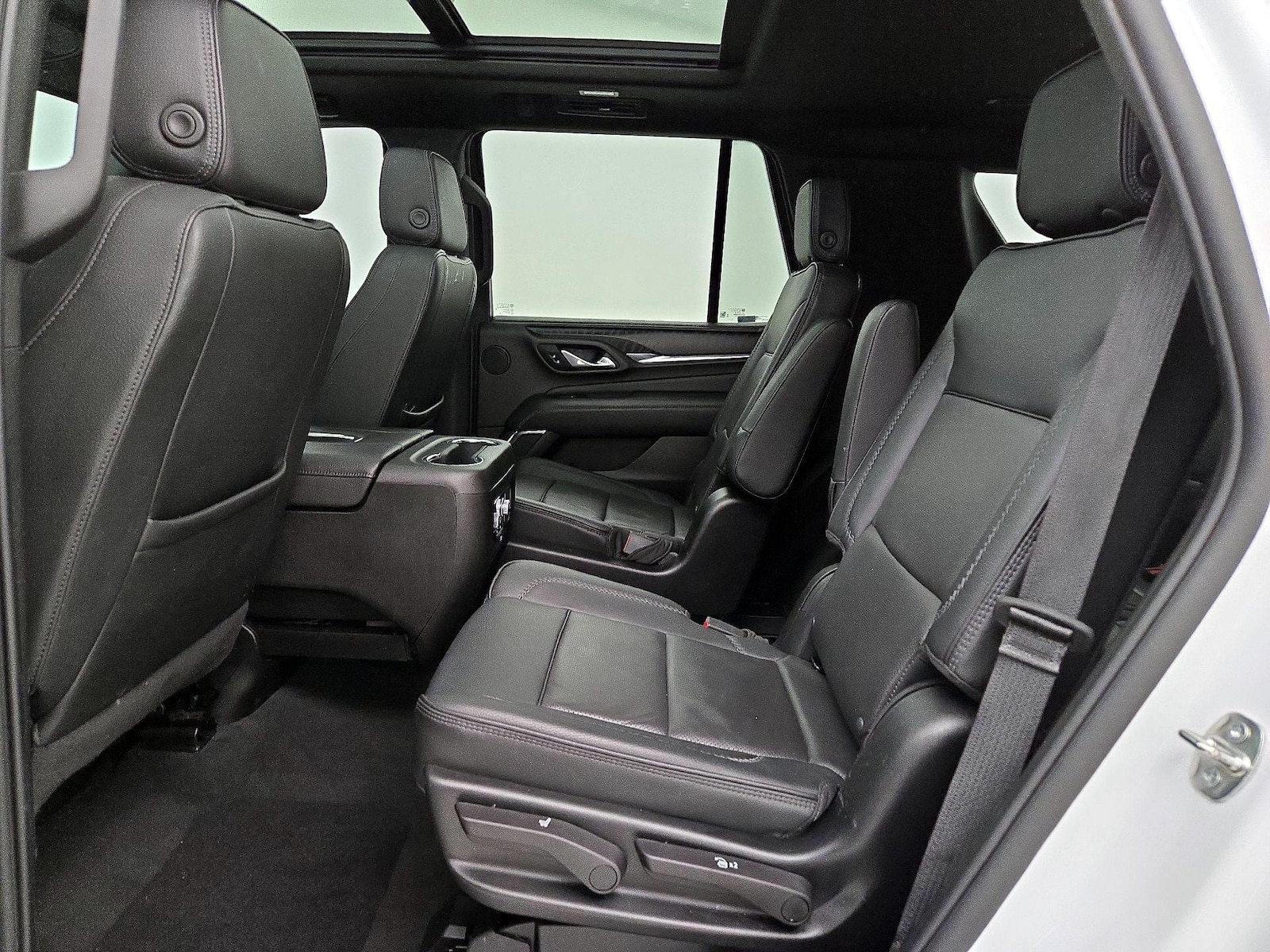 2024 GMC Yukon Denali - Photo 22