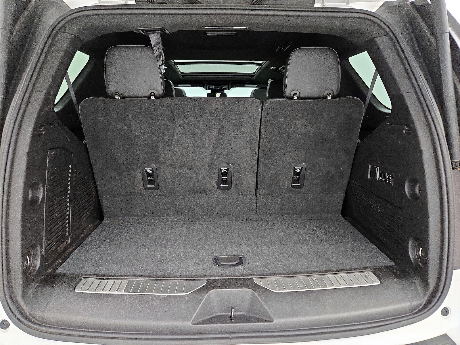 2024 GMC Yukon Denali - Photo 24