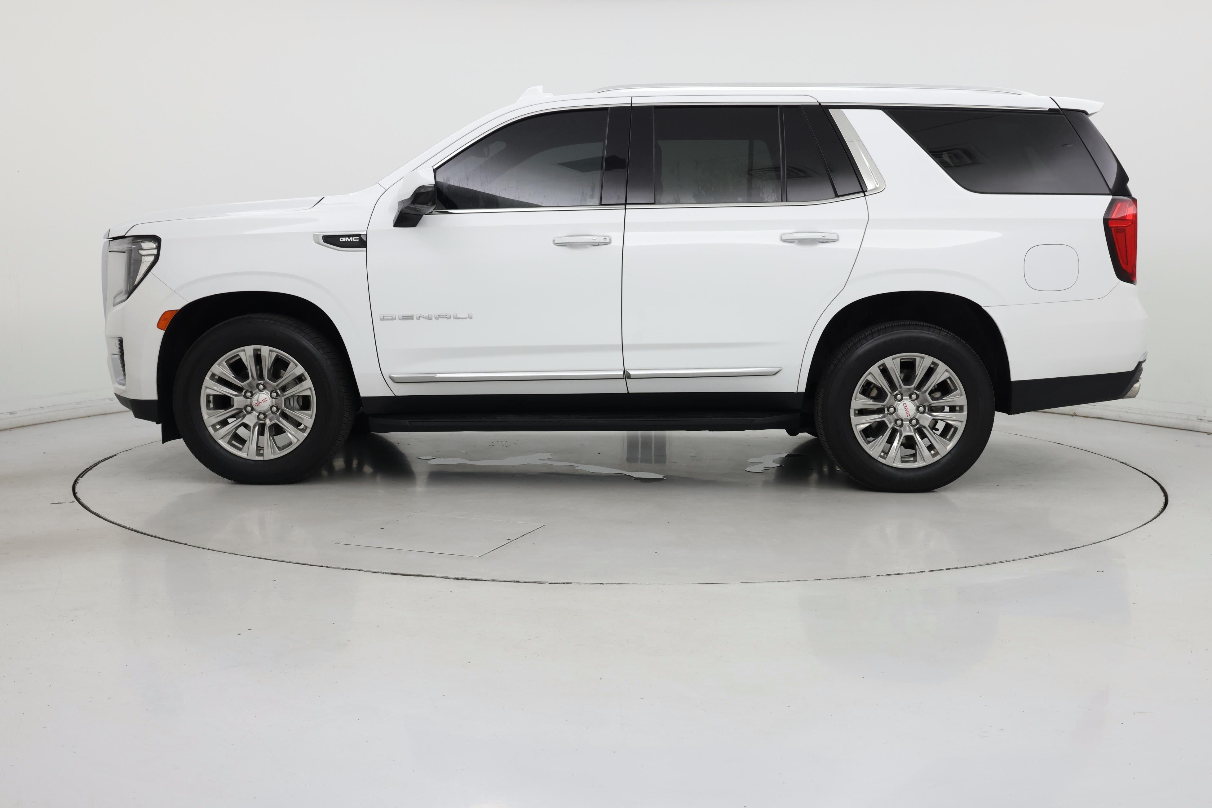 Thumbnail: 2024 GMC Yukon - 3