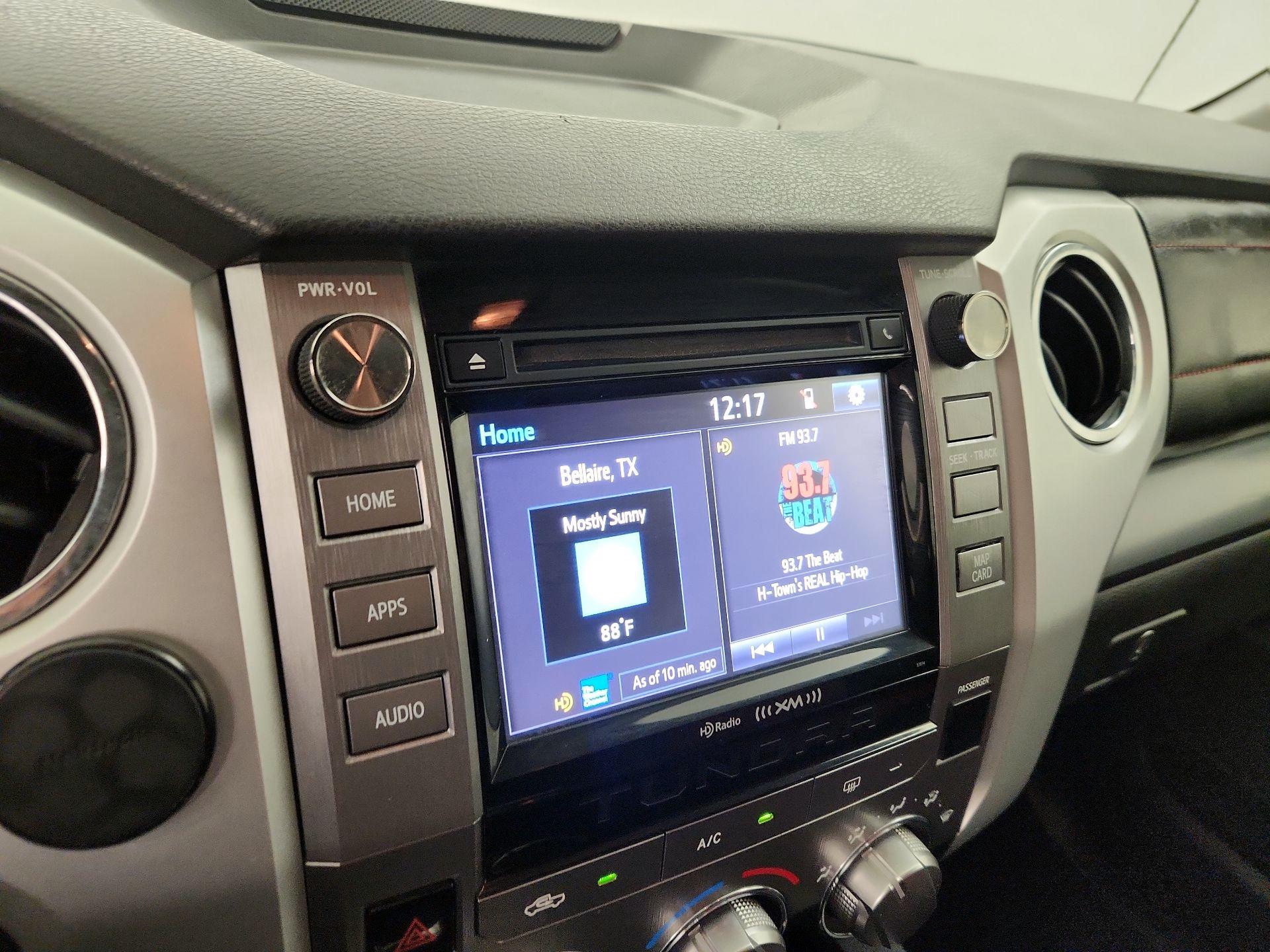 Thumbnail: 2015 Toyota Tundra - 15