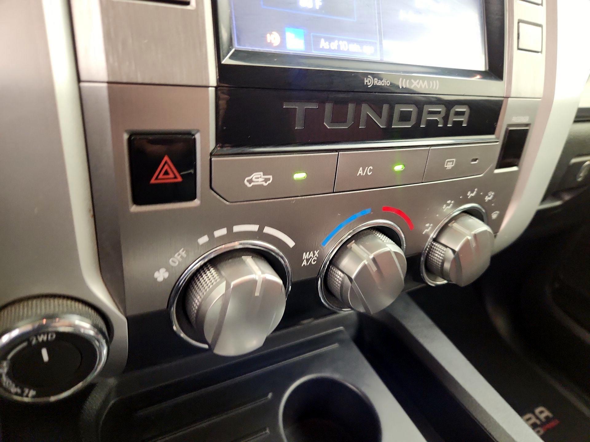 Thumbnail: 2015 Toyota Tundra - 16