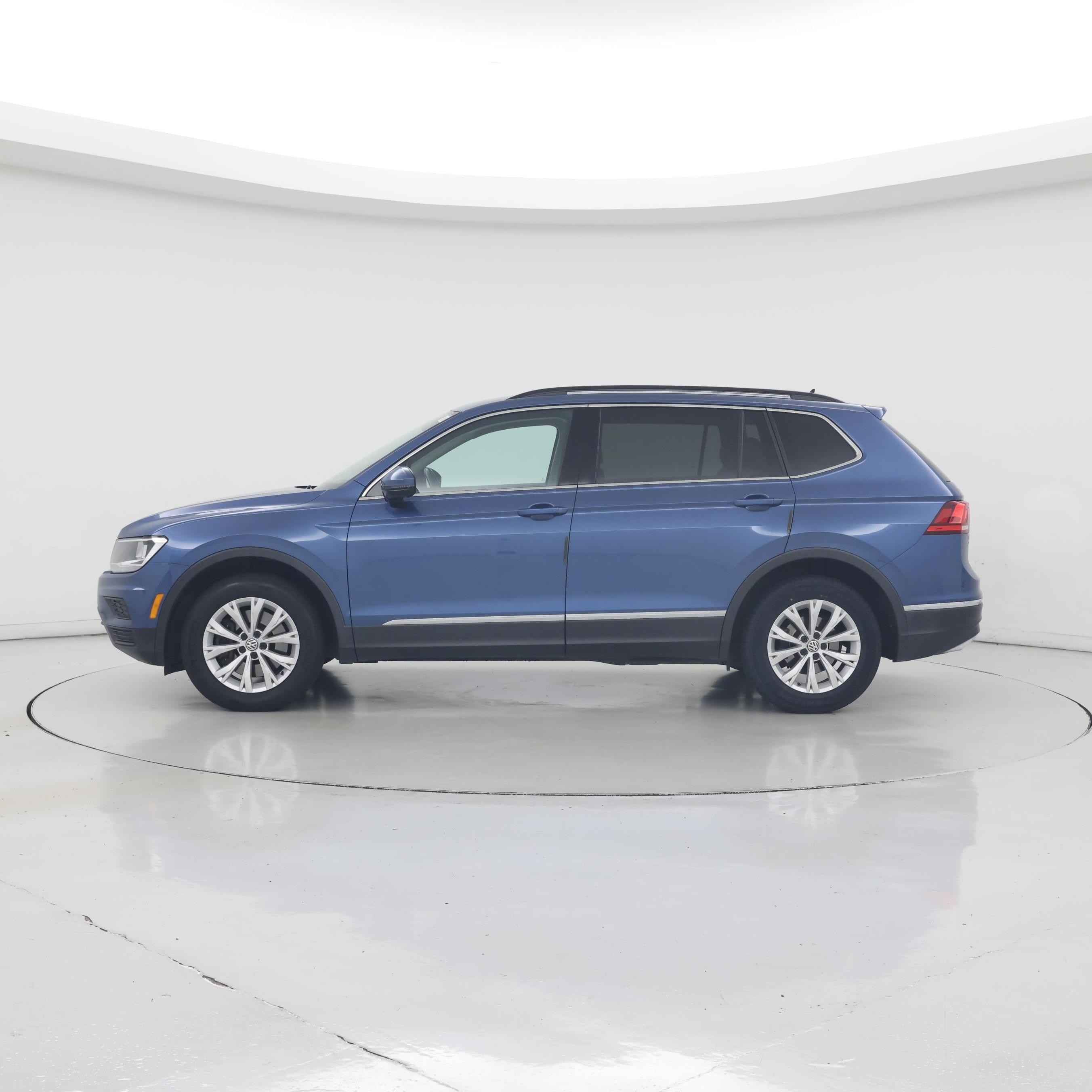 Thumbnail: 2018 Volkswagen Tiguan - 3
