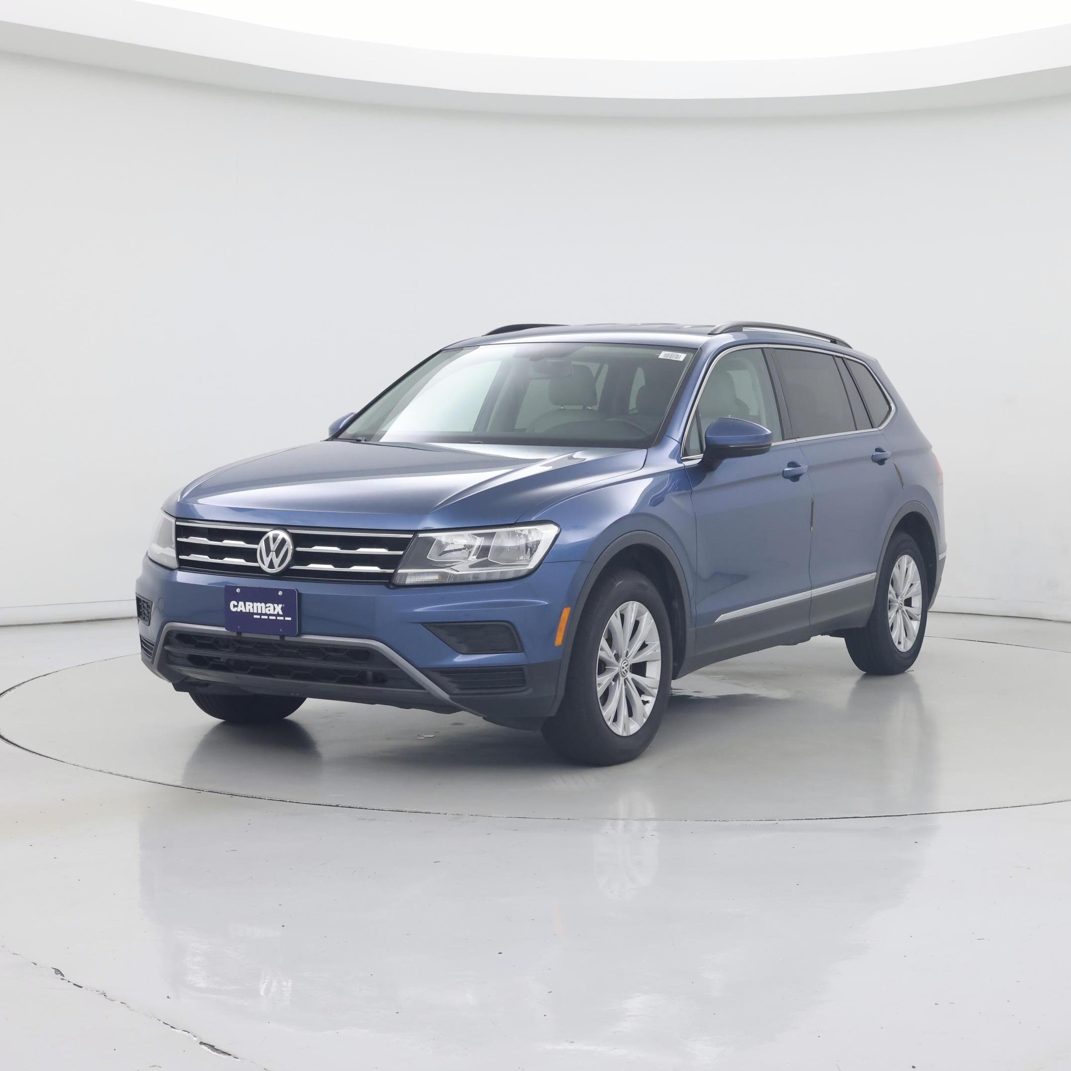 Thumbnail: 2018 Volkswagen Tiguan - 4