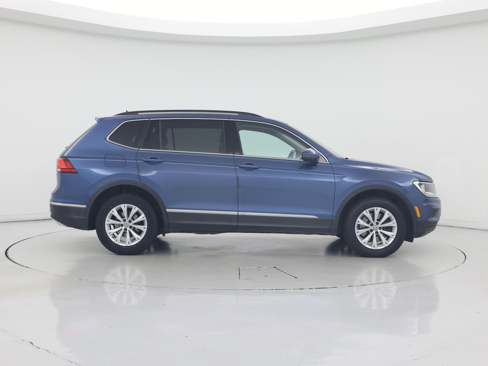 2018 Volkswagen Tiguan SE - Photo 8