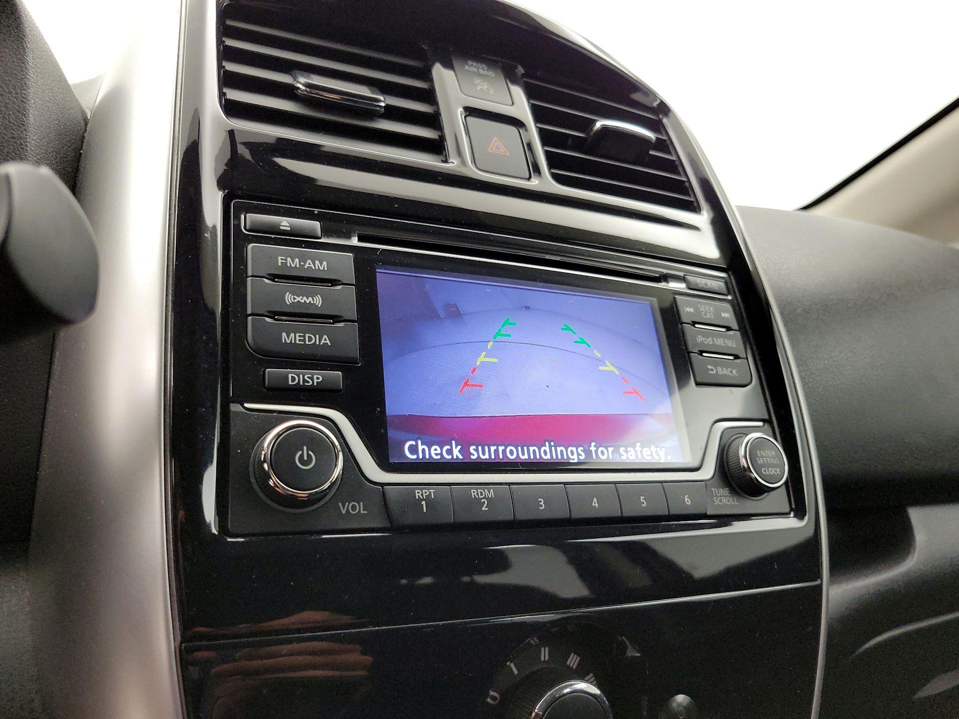 Thumbnail: 2017 Nissan Versa Note - 14