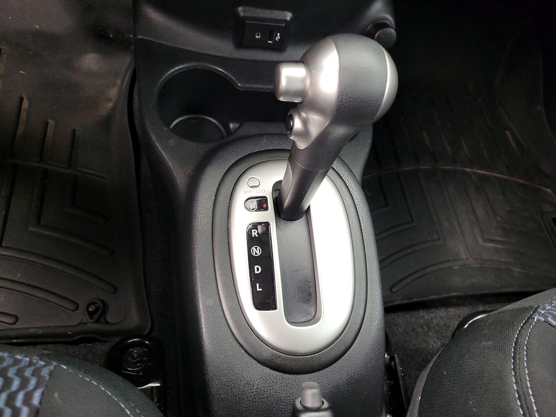 Thumbnail: 2017 Nissan Versa Note - 17