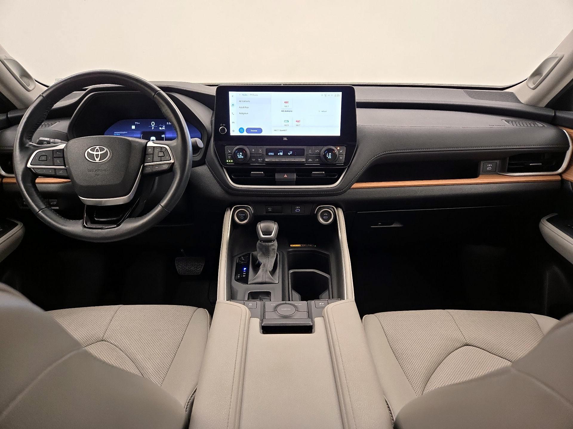 Thumbnail: 2024 Toyota Highlander - 9