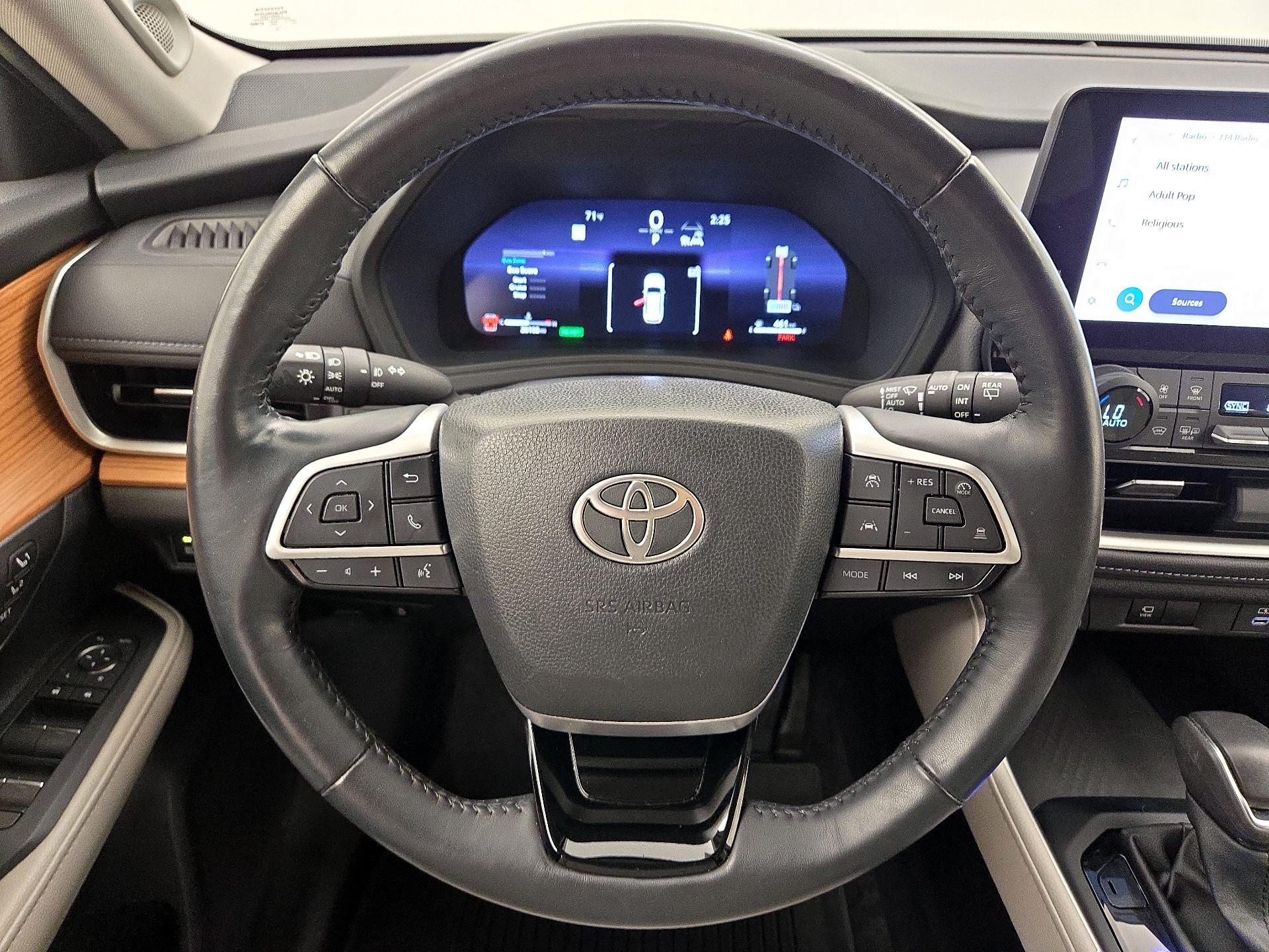 Thumbnail: 2024 Toyota Highlander - 10