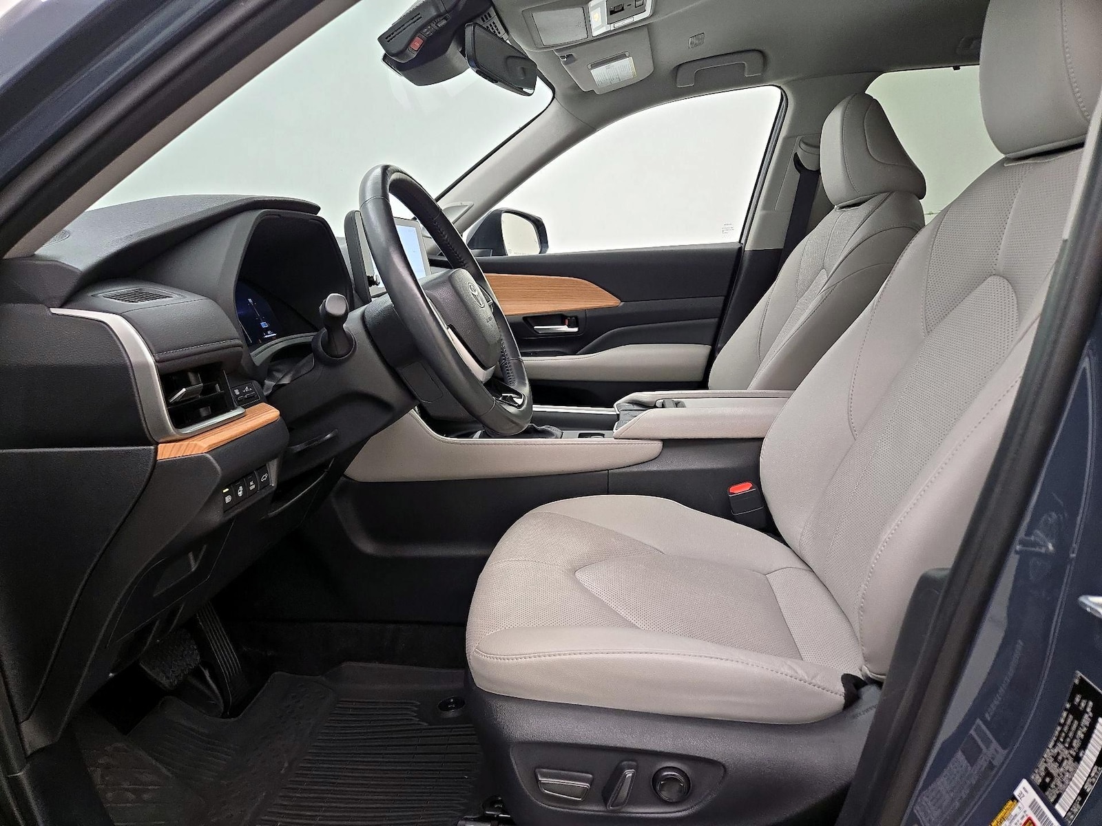 2024 Toyota Grand Highlander Limited - Photo 12