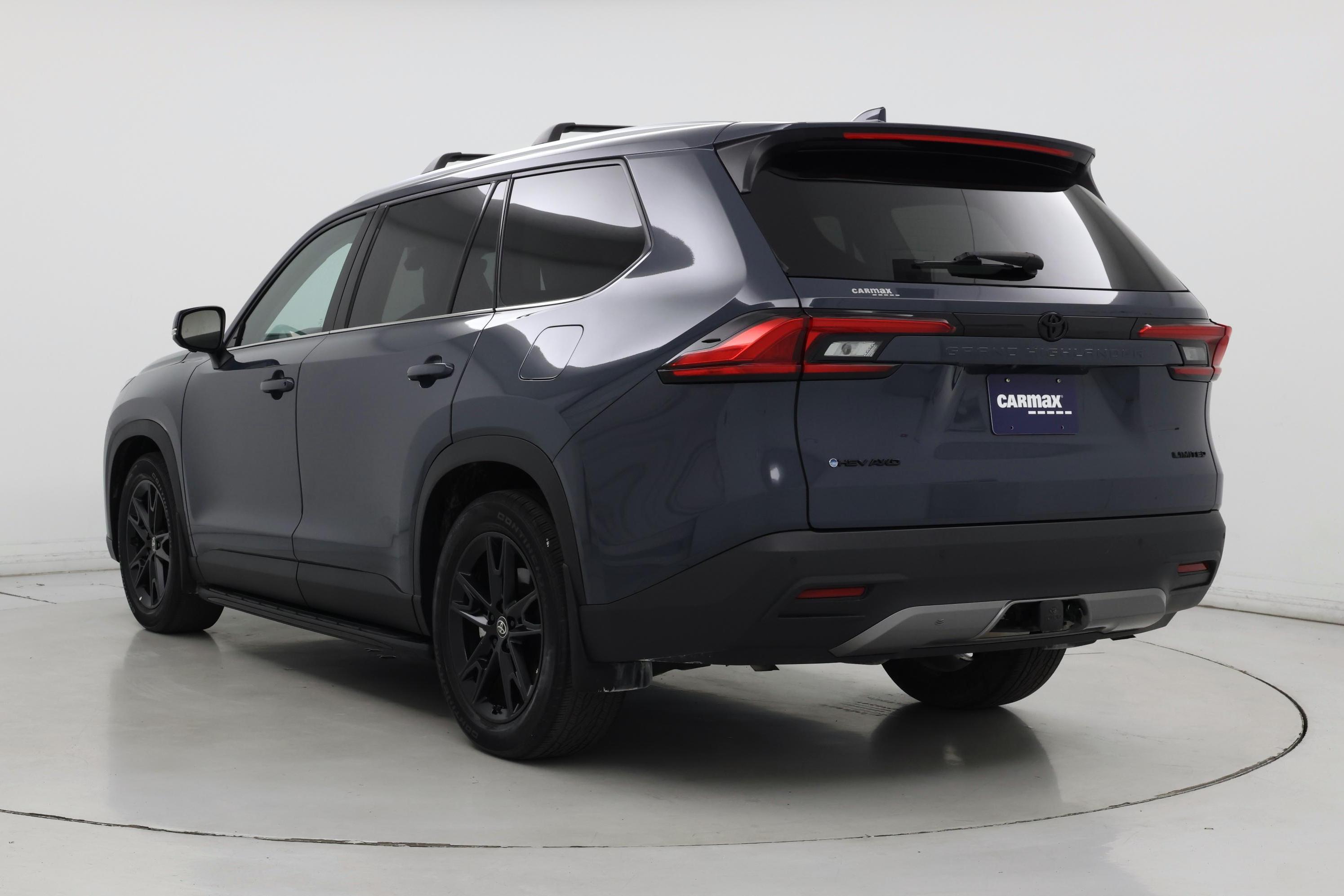 Thumbnail: 2024 Toyota Highlander - 2