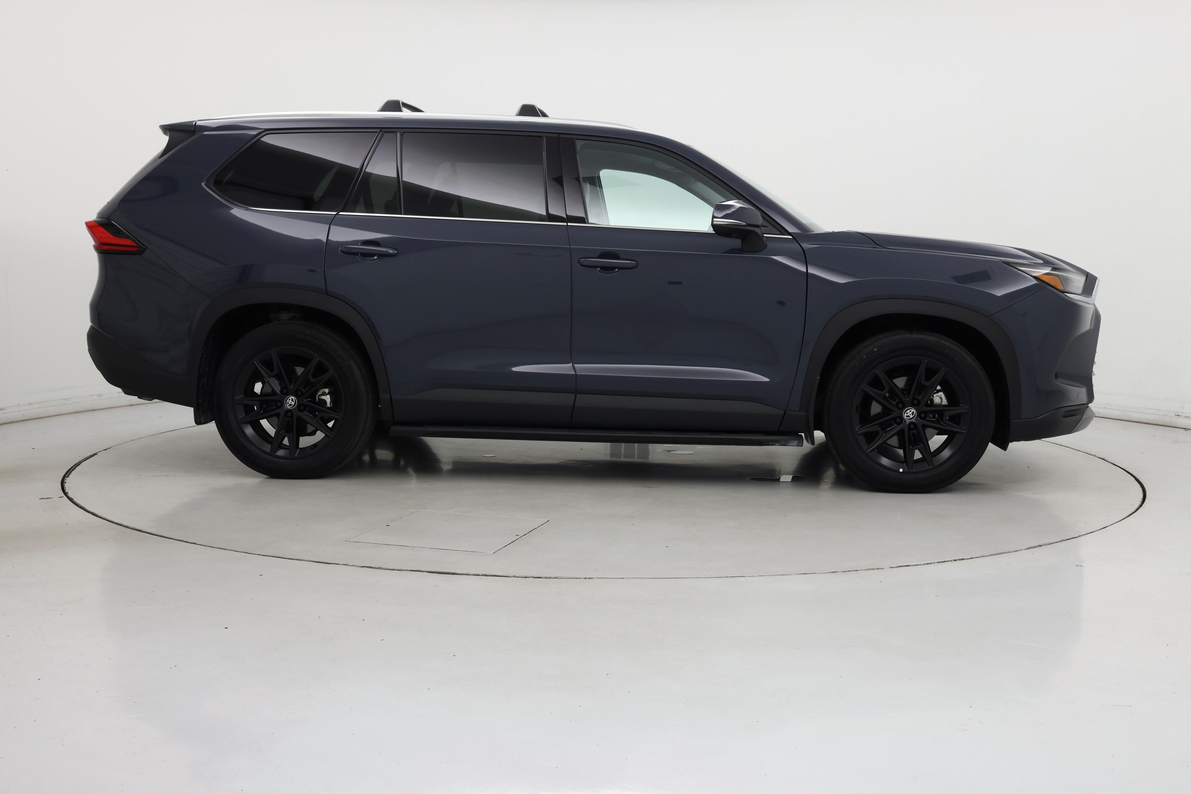 Thumbnail: 2024 Toyota Highlander - 7