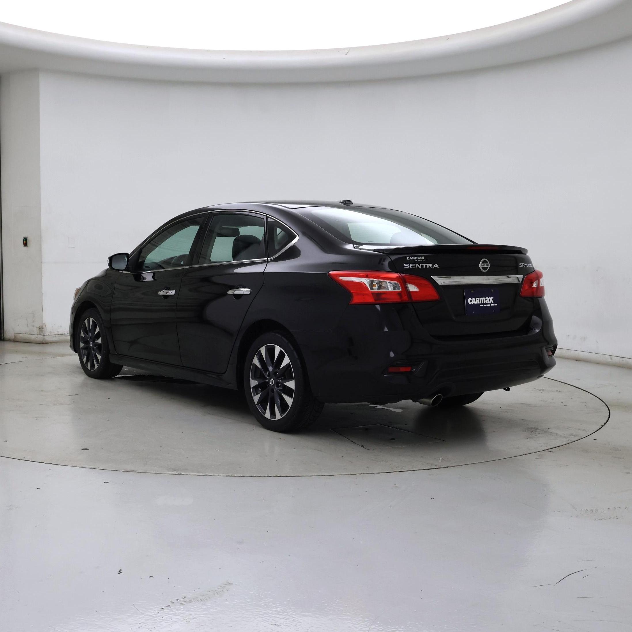 Thumbnail: 2017 Nissan Sentra - 2