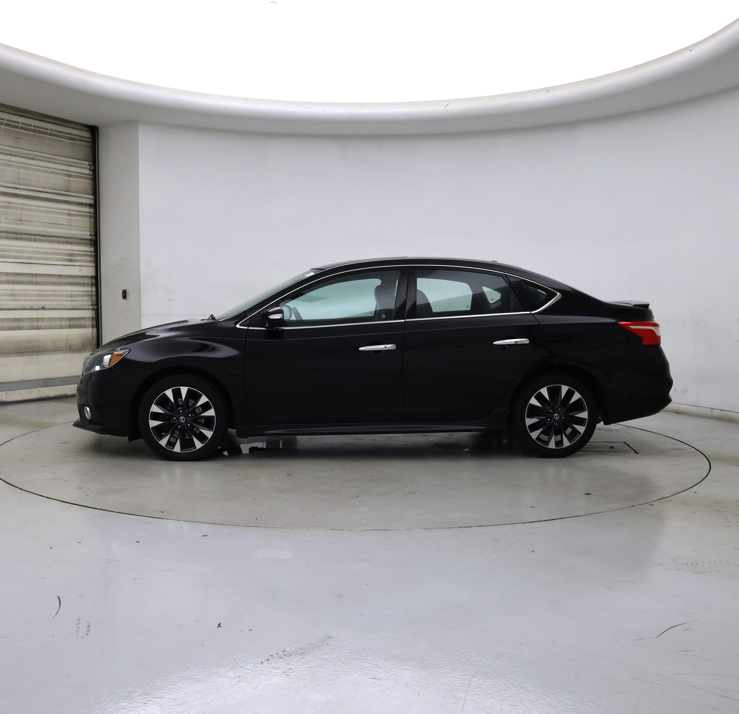 Thumbnail: 2017 Nissan Sentra - 3