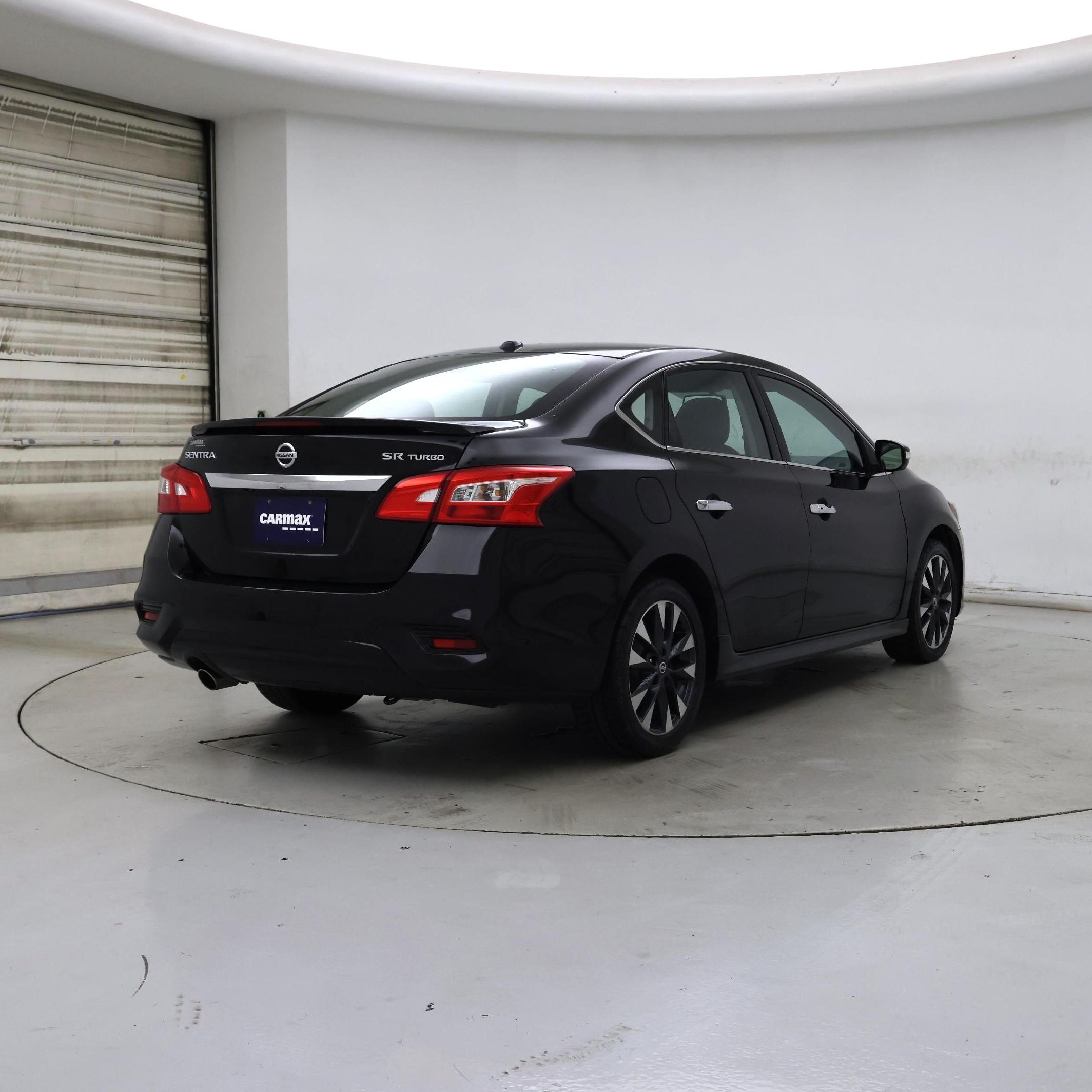 Thumbnail: 2017 Nissan Sentra - 8
