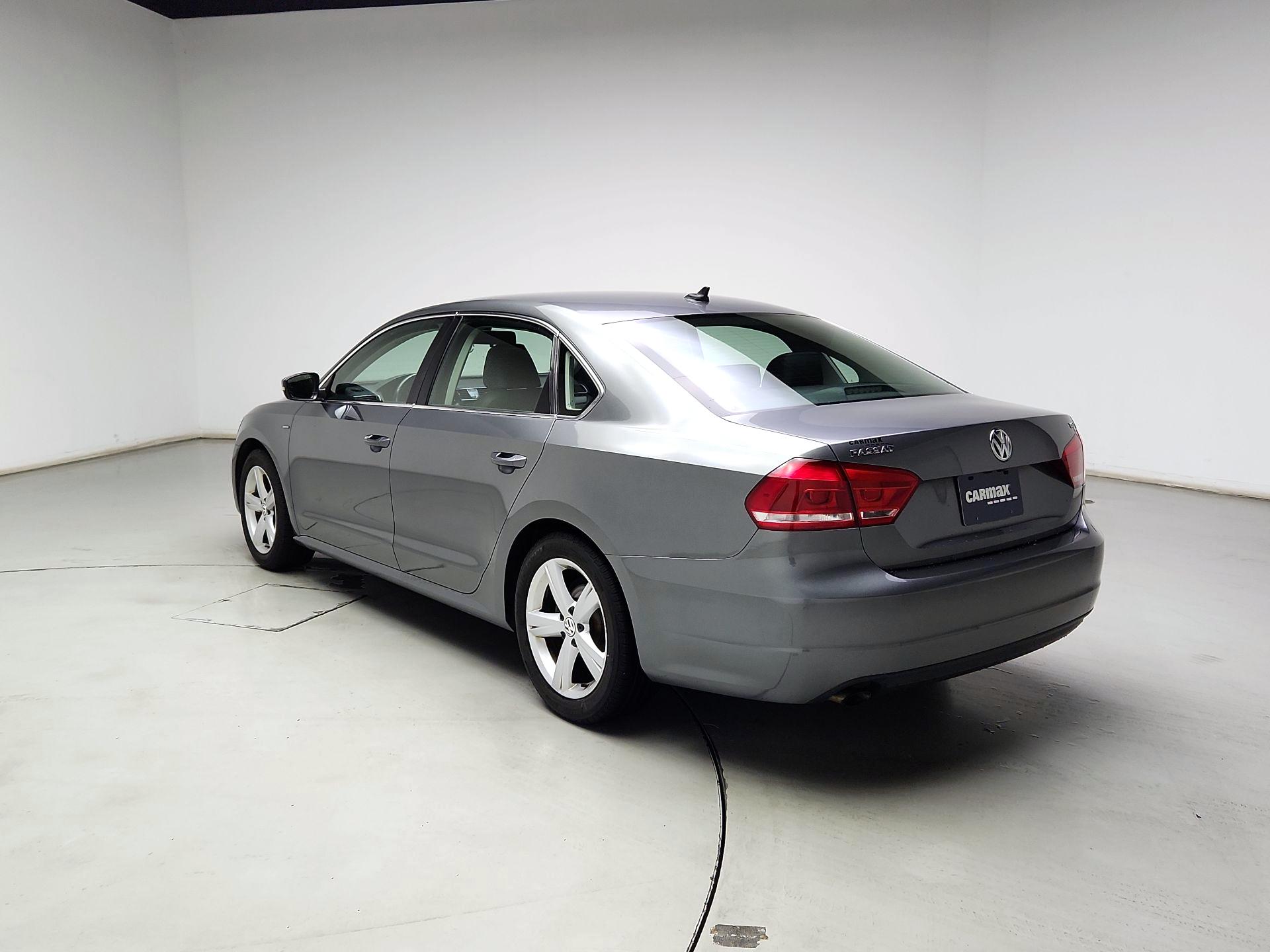 Thumbnail: 2015 Volkswagen Passat - 7