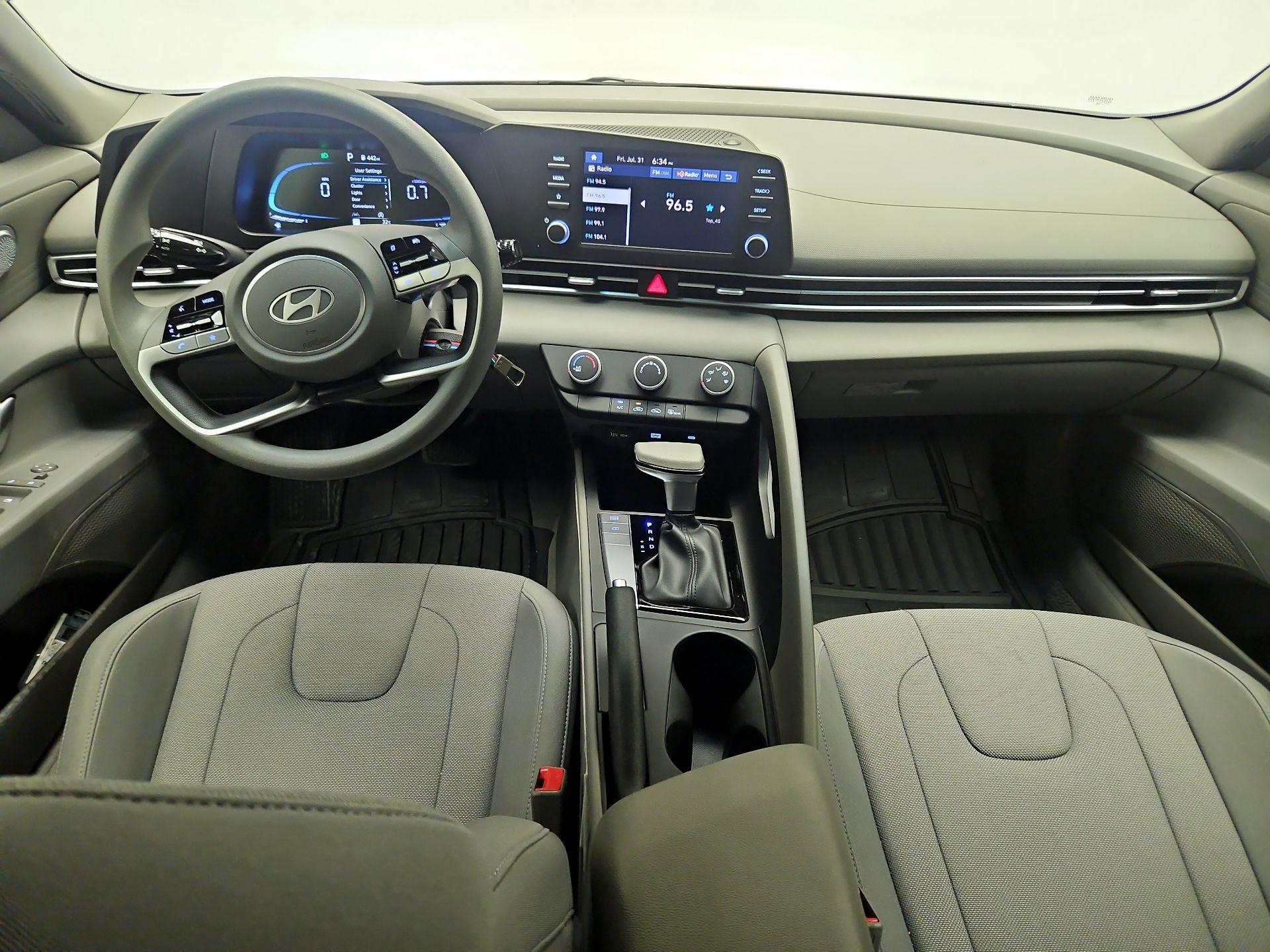 Thumbnail: 2024 Hyundai Elantra - 9