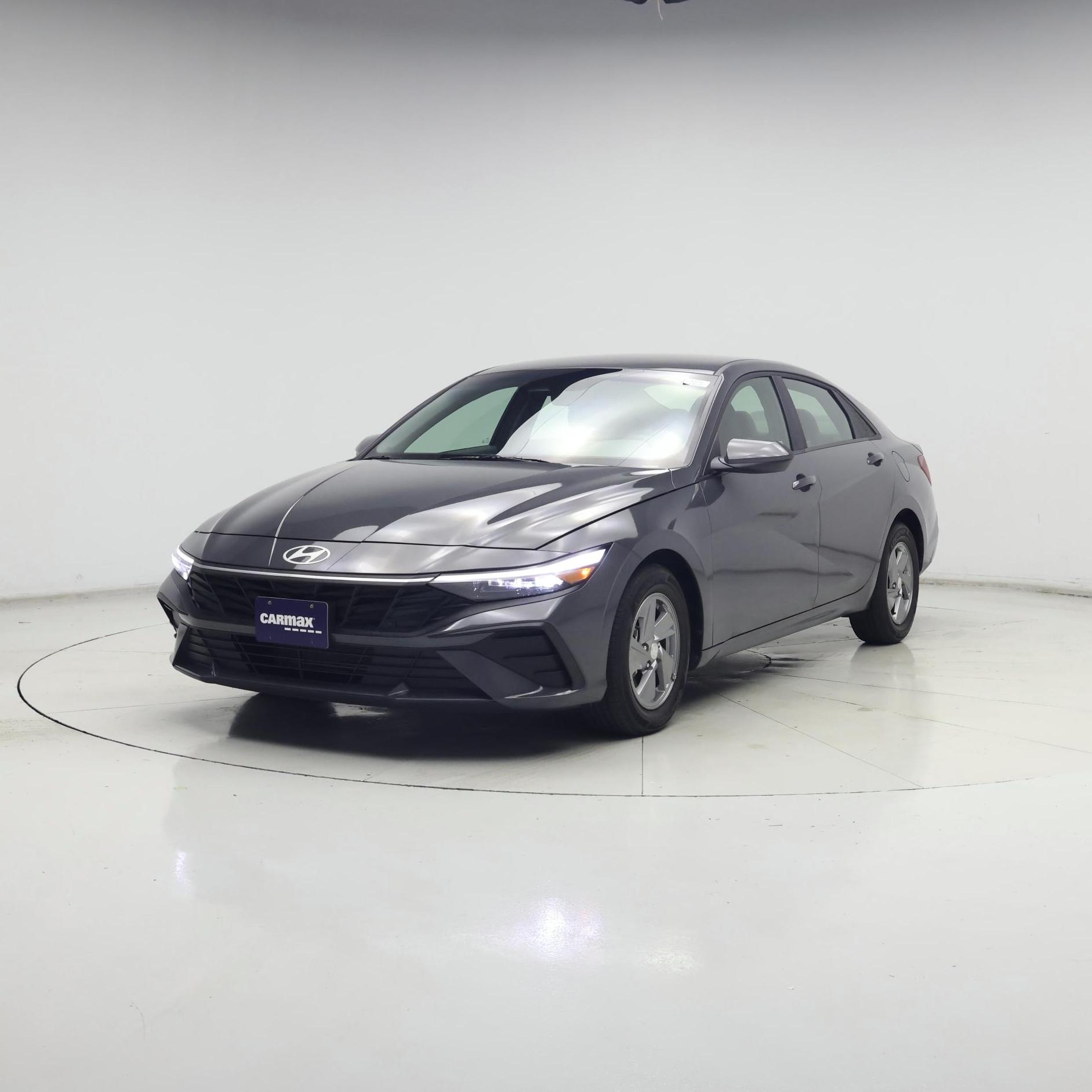 Thumbnail: 2024 Hyundai Elantra - 4