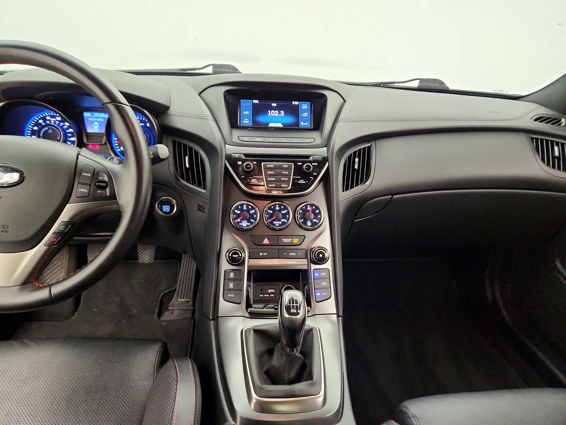 Thumbnail: 2016 Hyundai Genesis - 9
