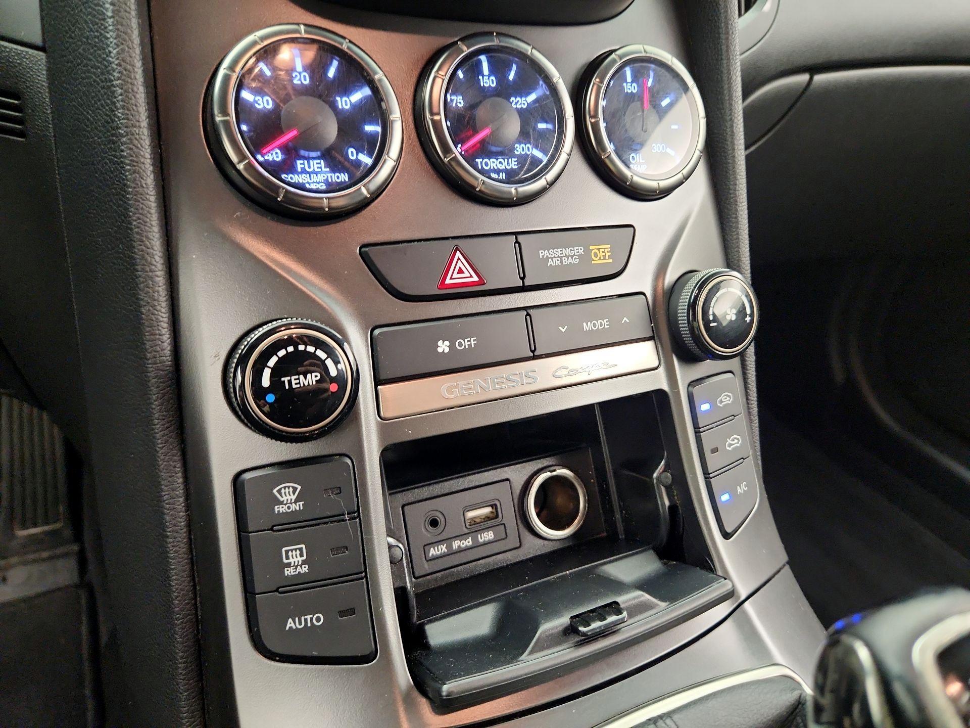Thumbnail: 2016 Hyundai Genesis - 15