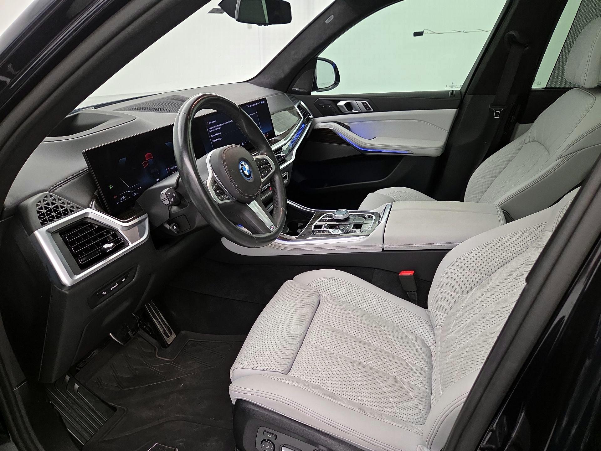 Thumbnail: 2025 BMW X5 - 11