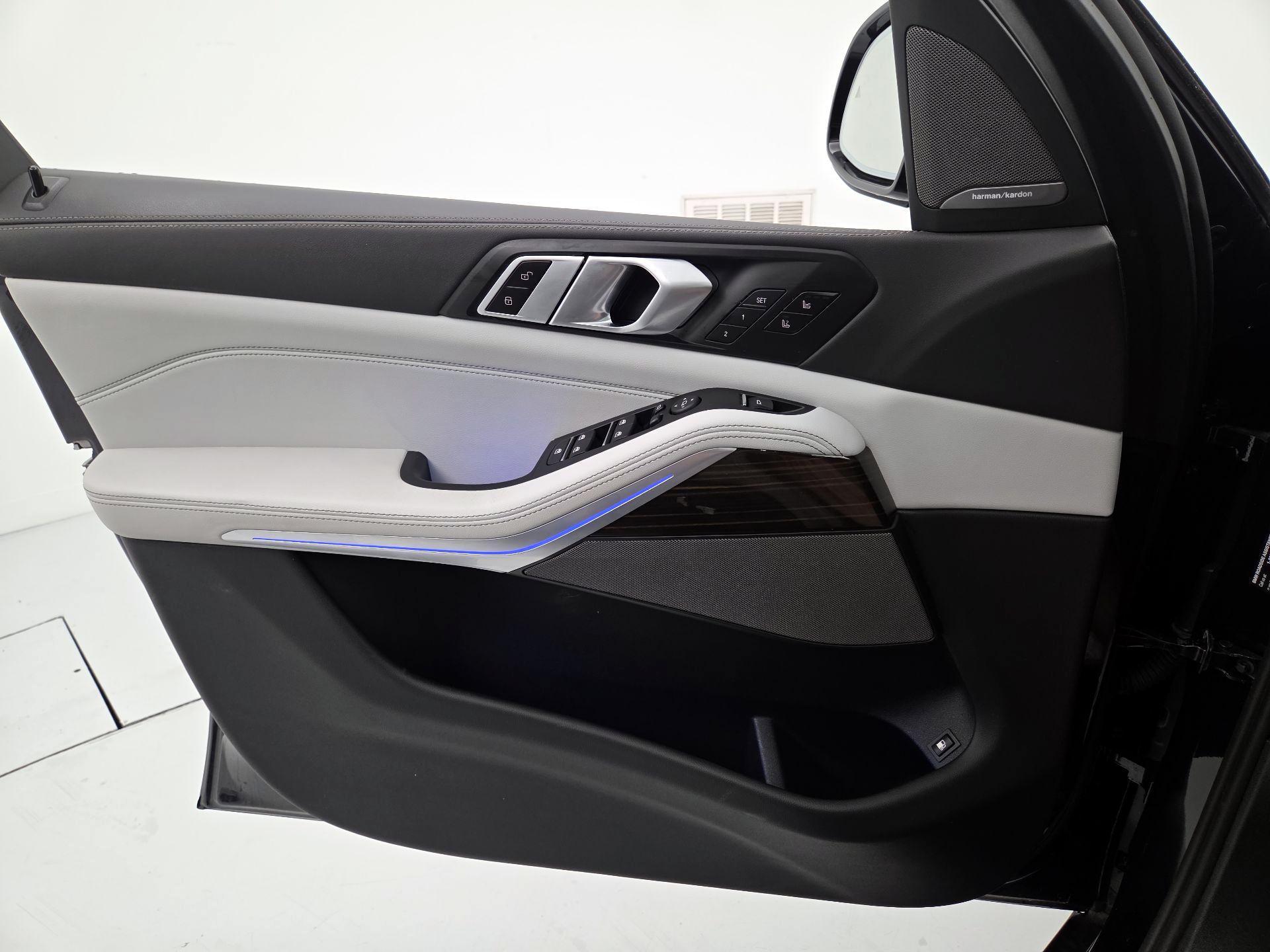 Thumbnail: 2025 BMW X5 - 12
