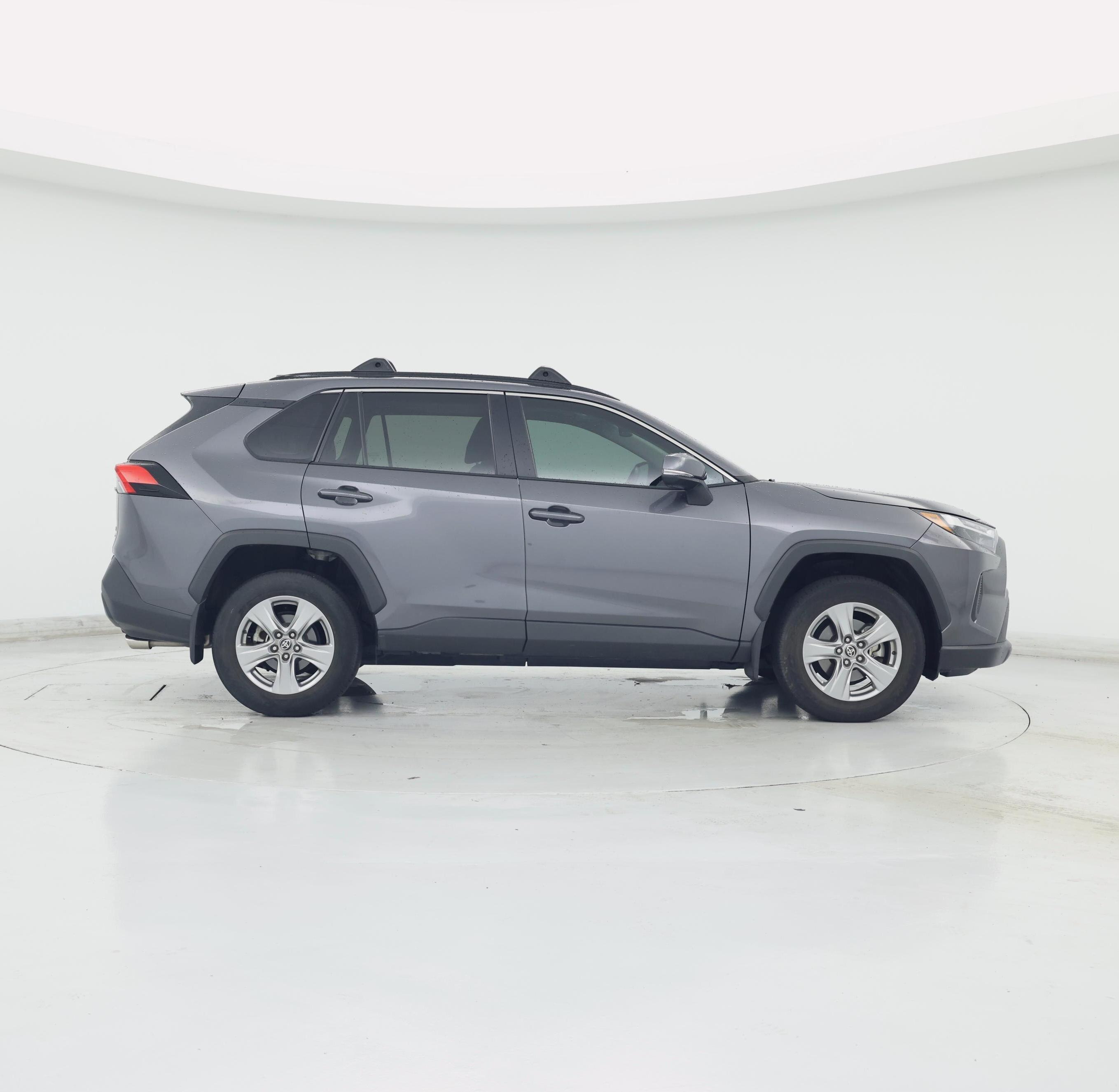Thumbnail: 2022 Toyota RAV4 - 7