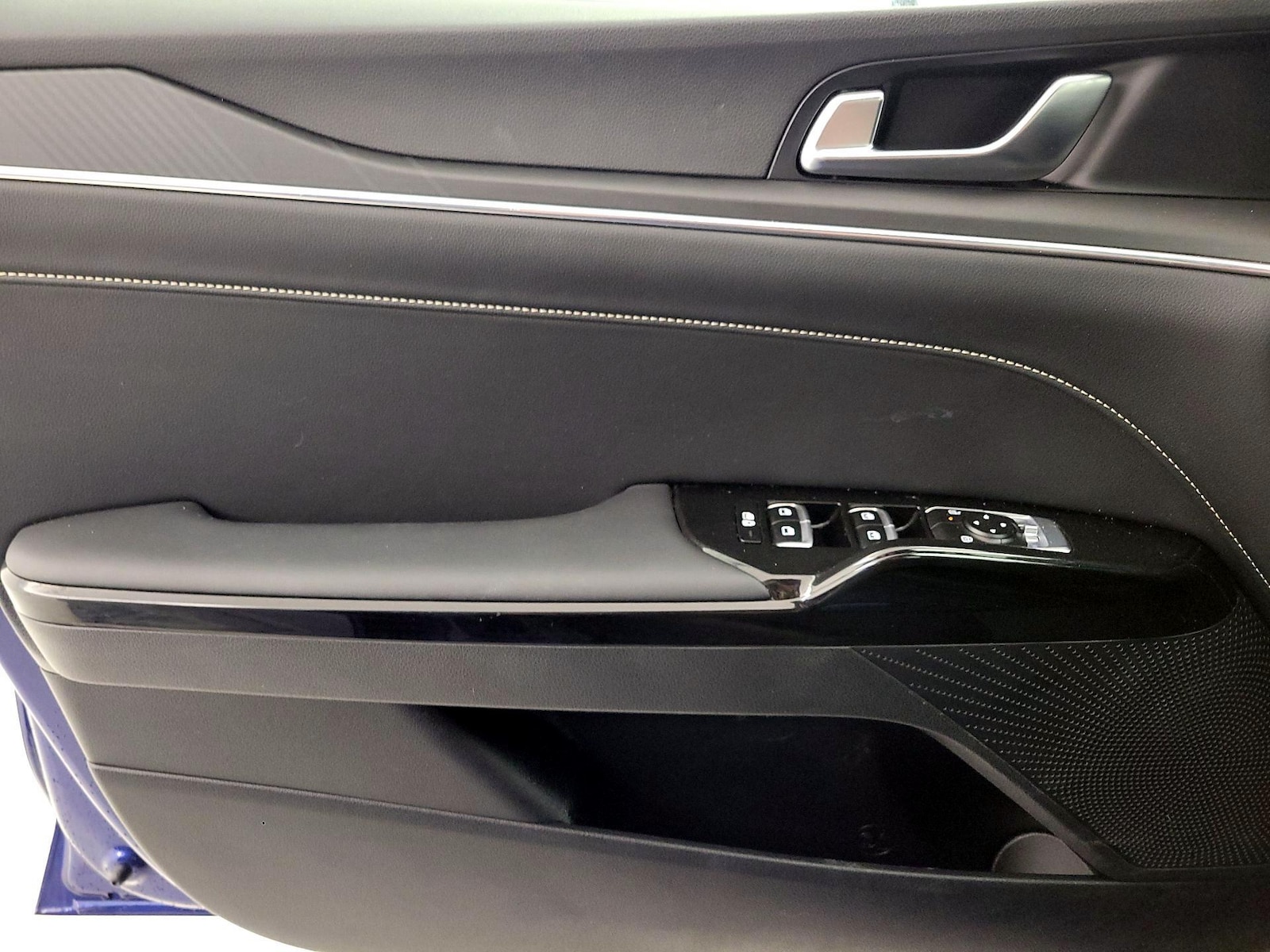 2025 Kia K5 GT-Line - Photo 13